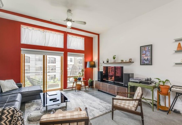 Austin Condo: 2124 E 6th St