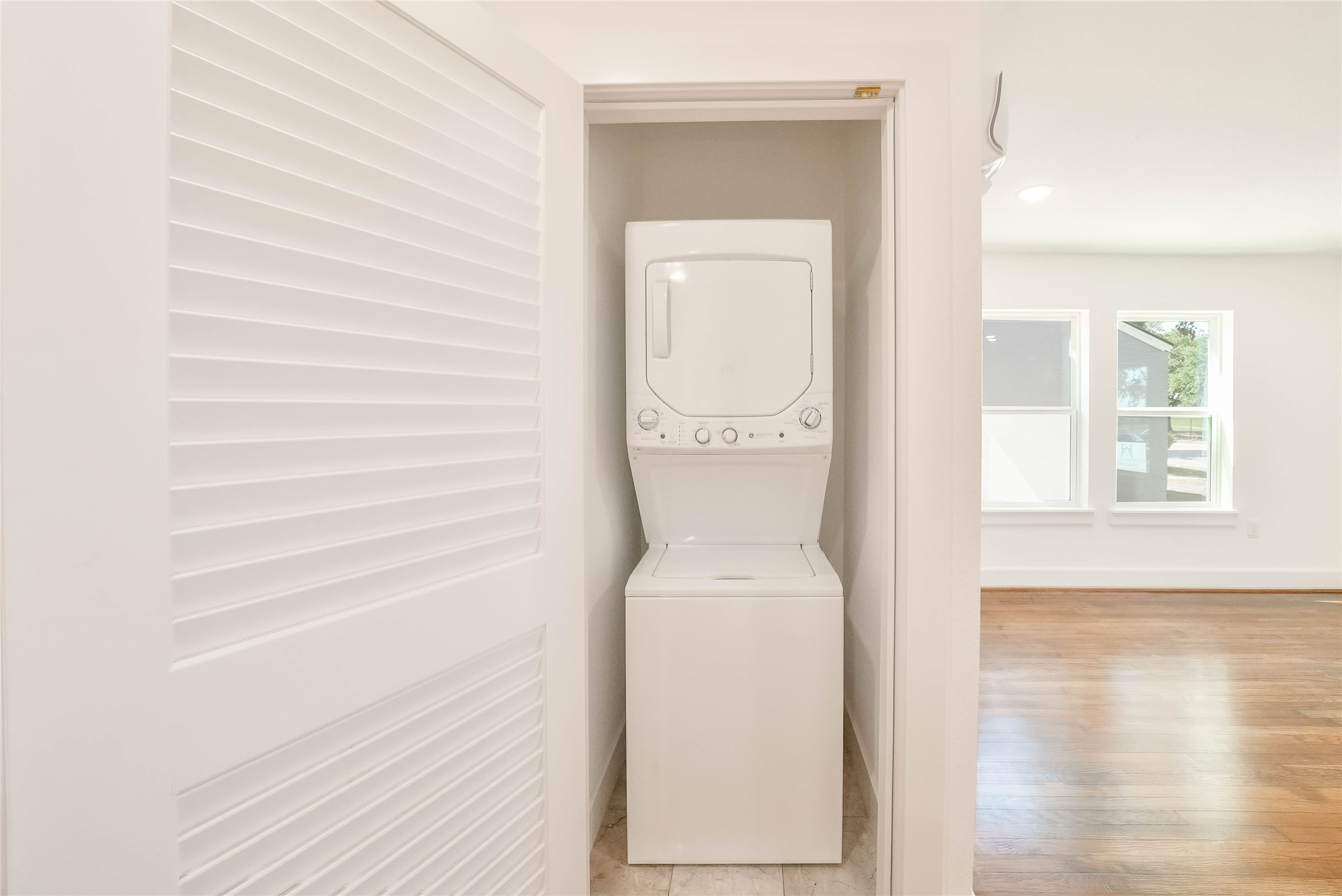 Houston Condo: 6620 Lawndale Street