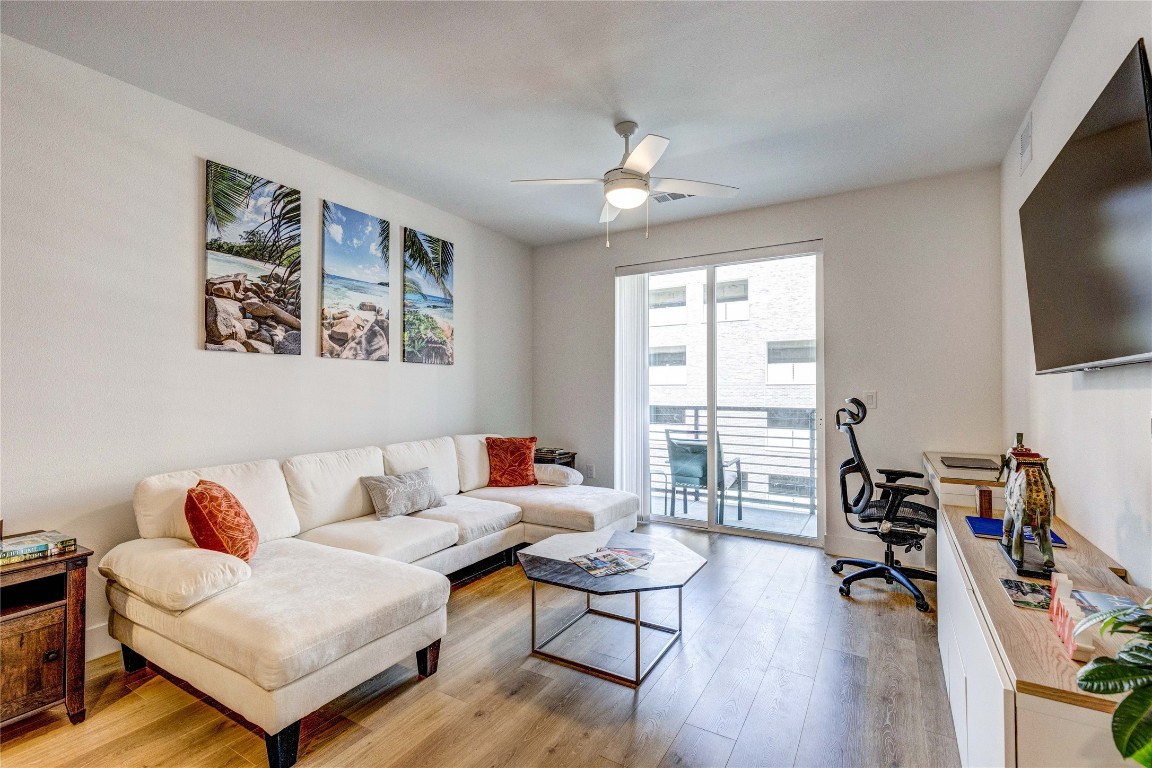 Austin Condo: 1701 Simond Avenue