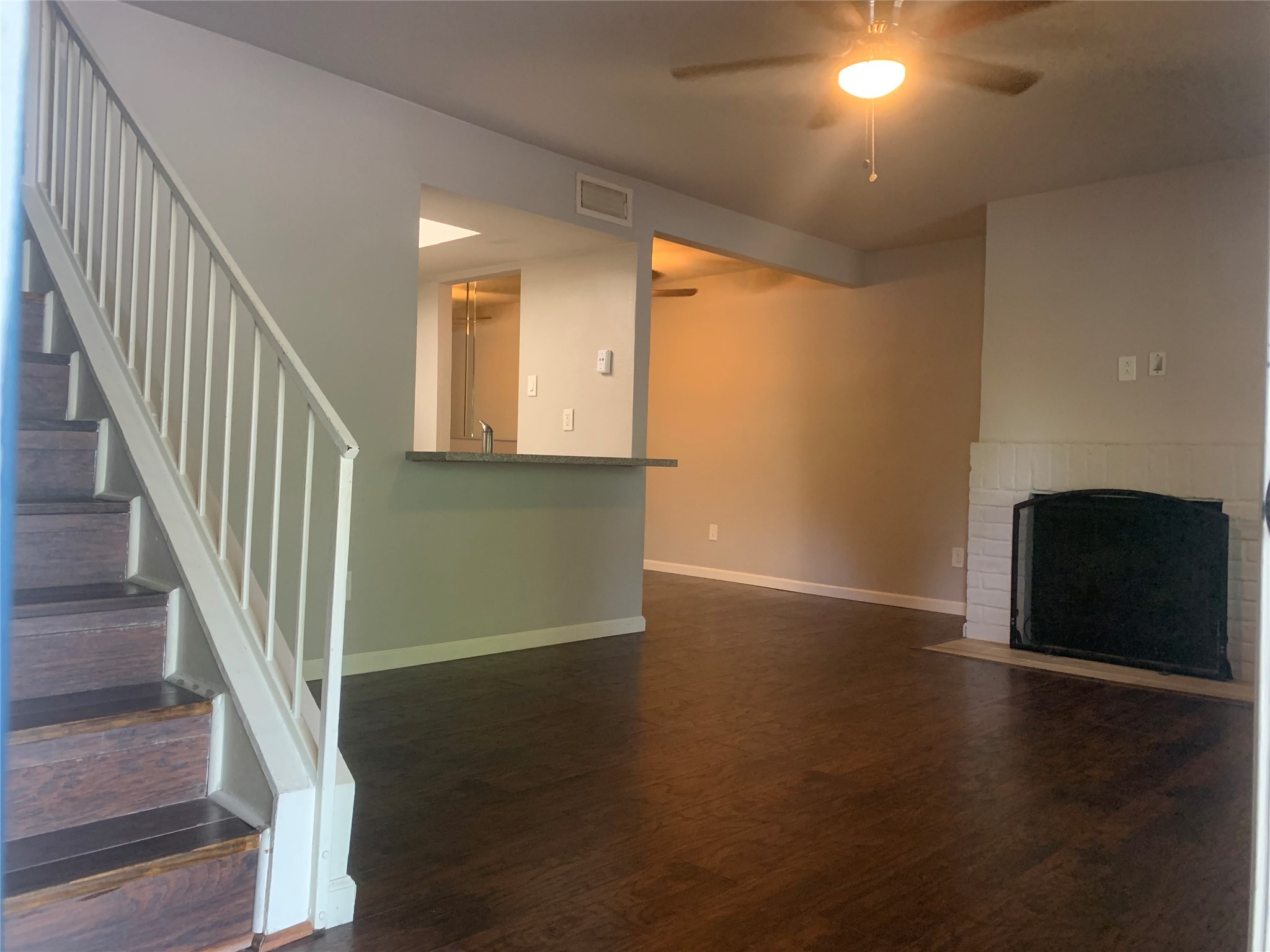 Houston Condo: 766 Memorial Mews Street