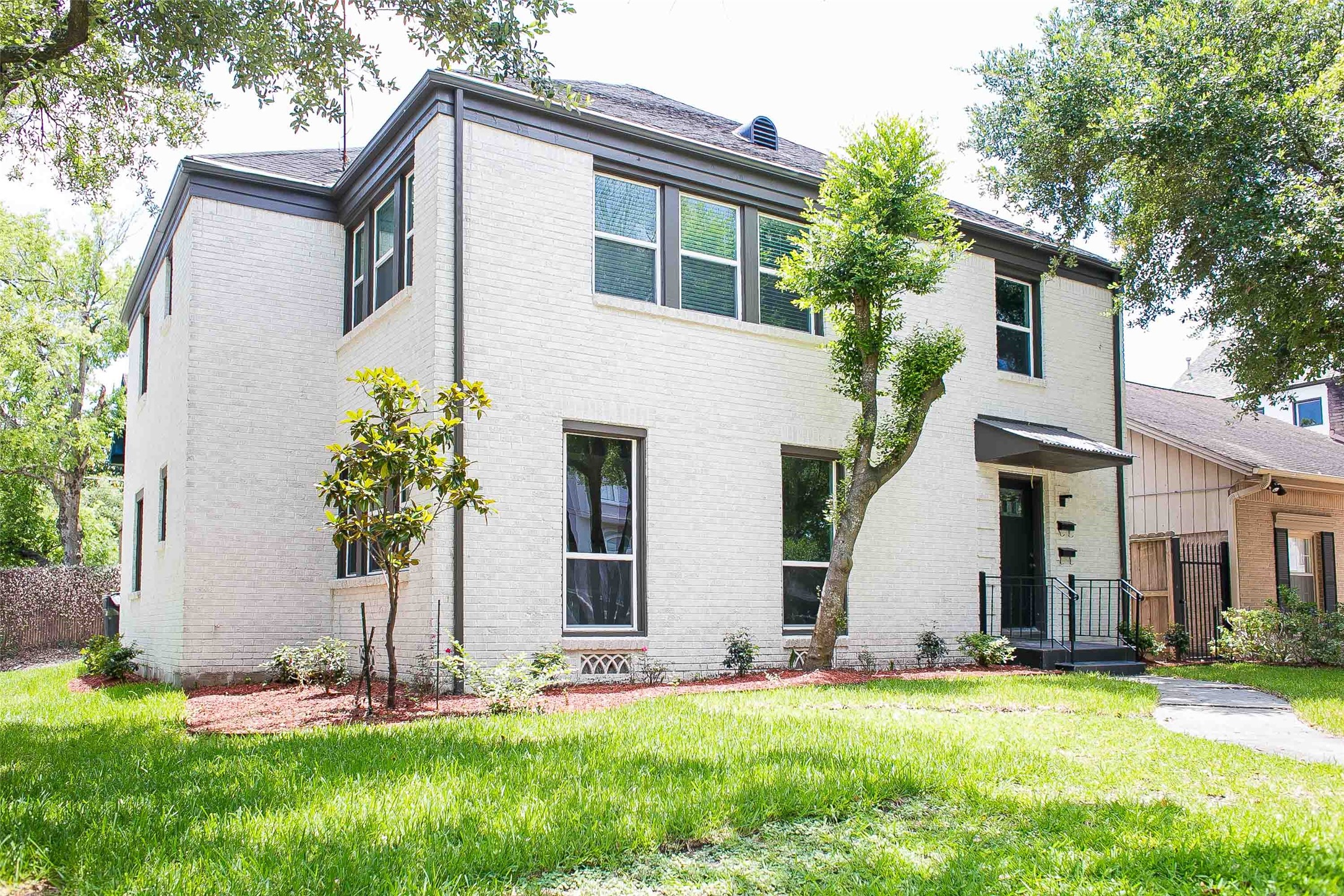 Houston Condo: 2301 Albans Road