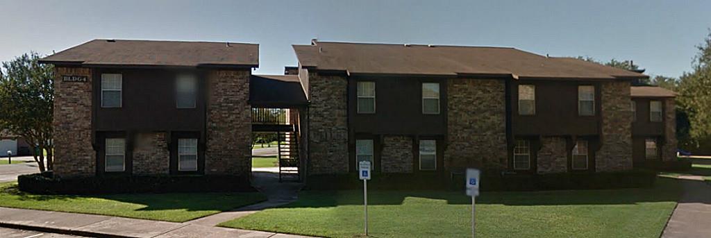 Brazoria Condo: 301 Yerby Street