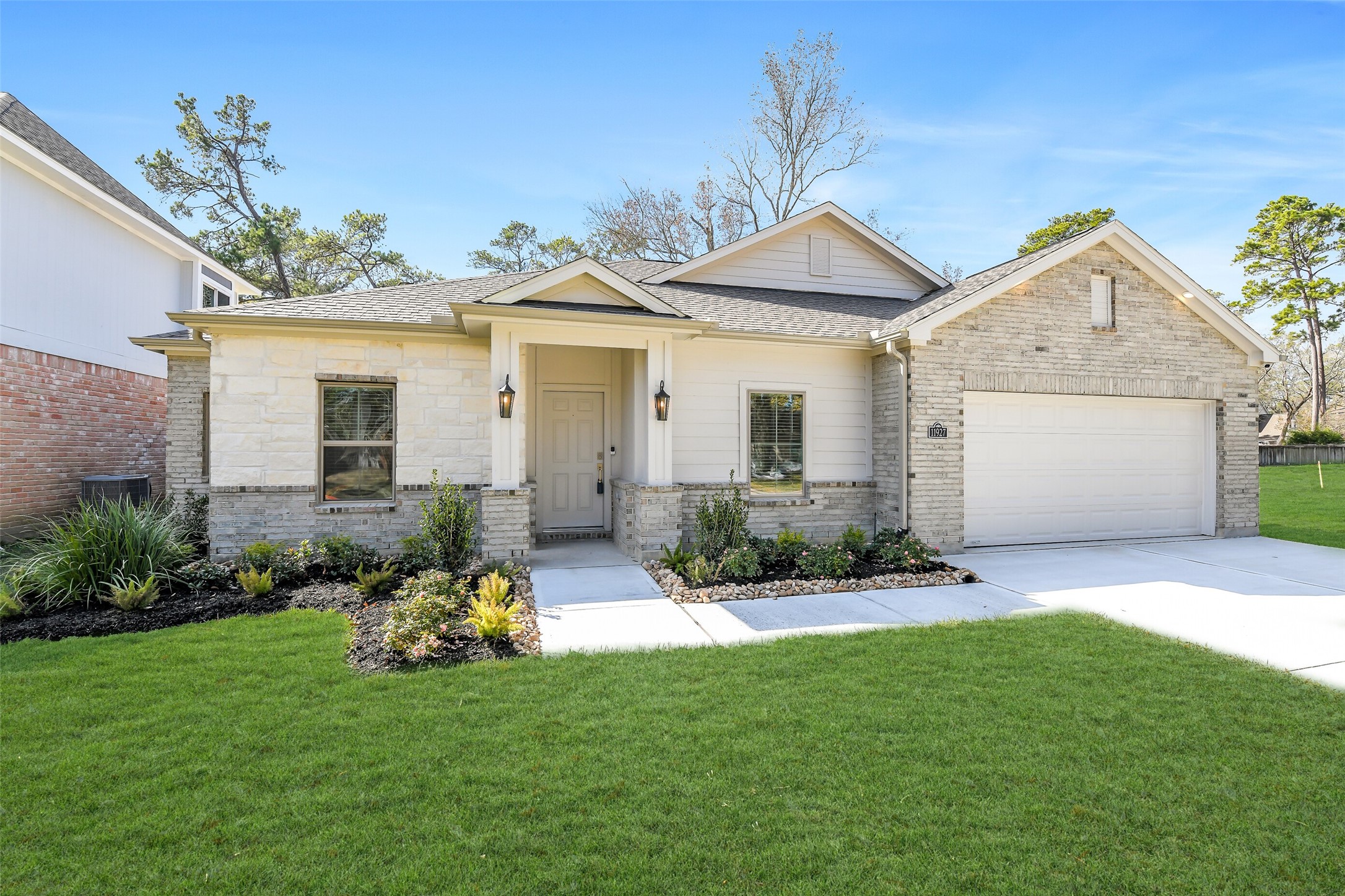 Cypress Condo: 11927 Pondwood Drive