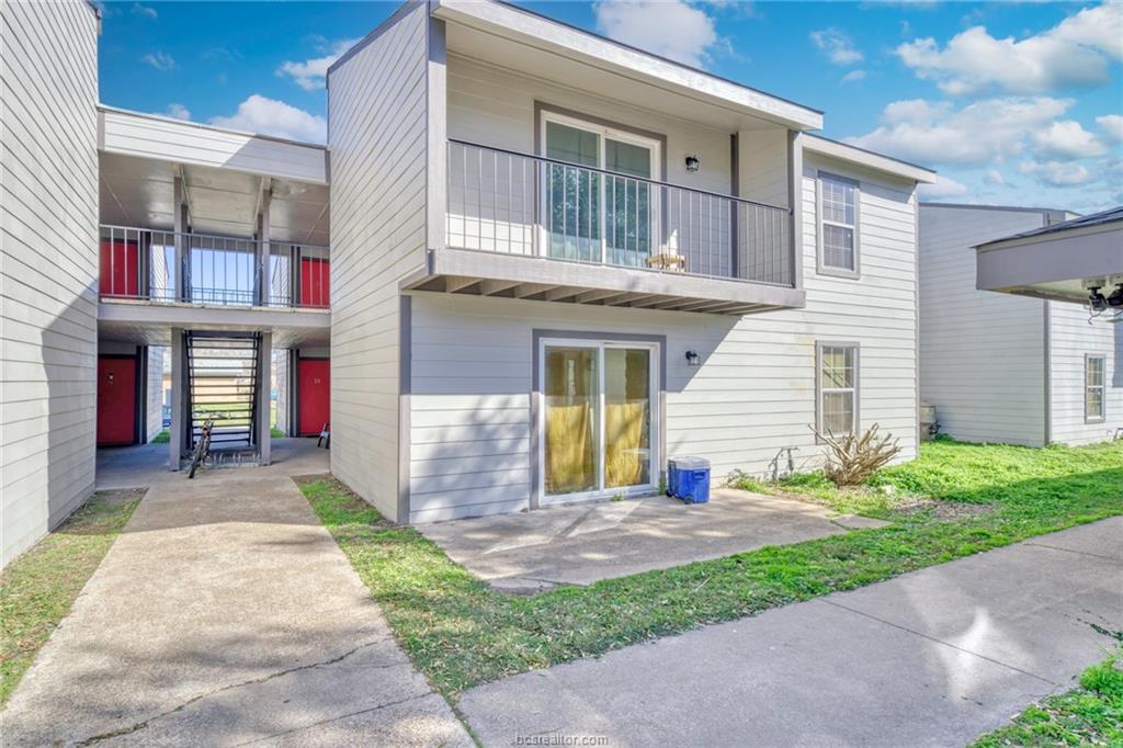 Bryan Condo: 2000 Kazmeier