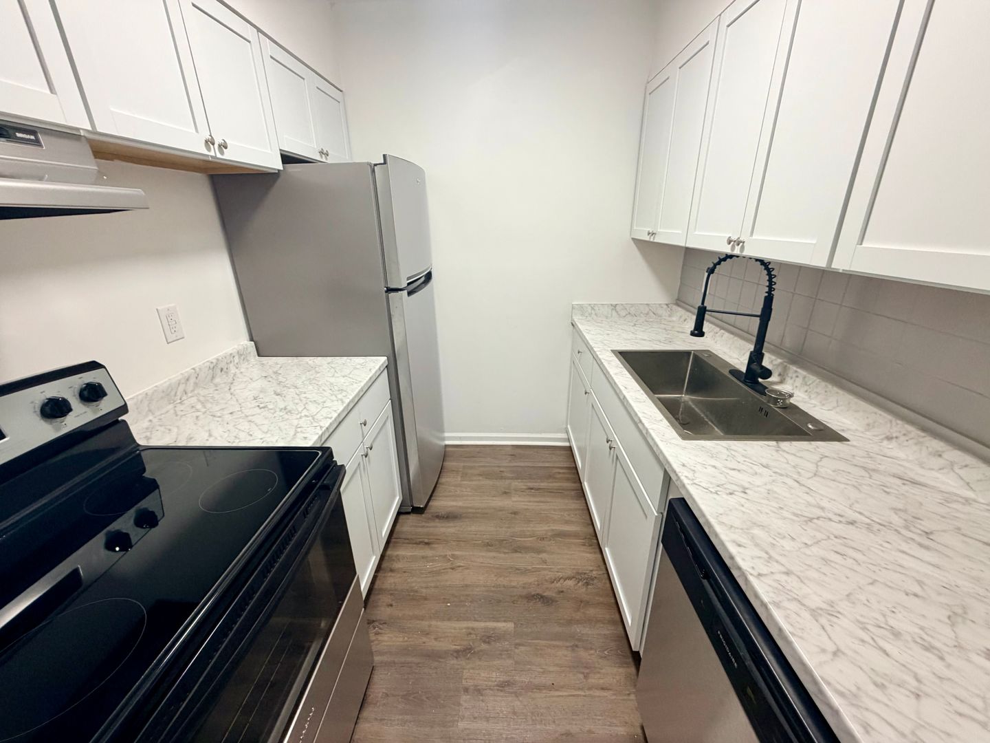 Lexington Apartment: 1349 Devonport Dr