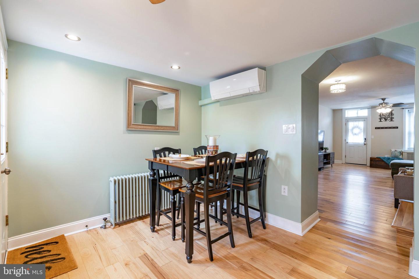 Conshohocken House: 225 West 6th Avenue