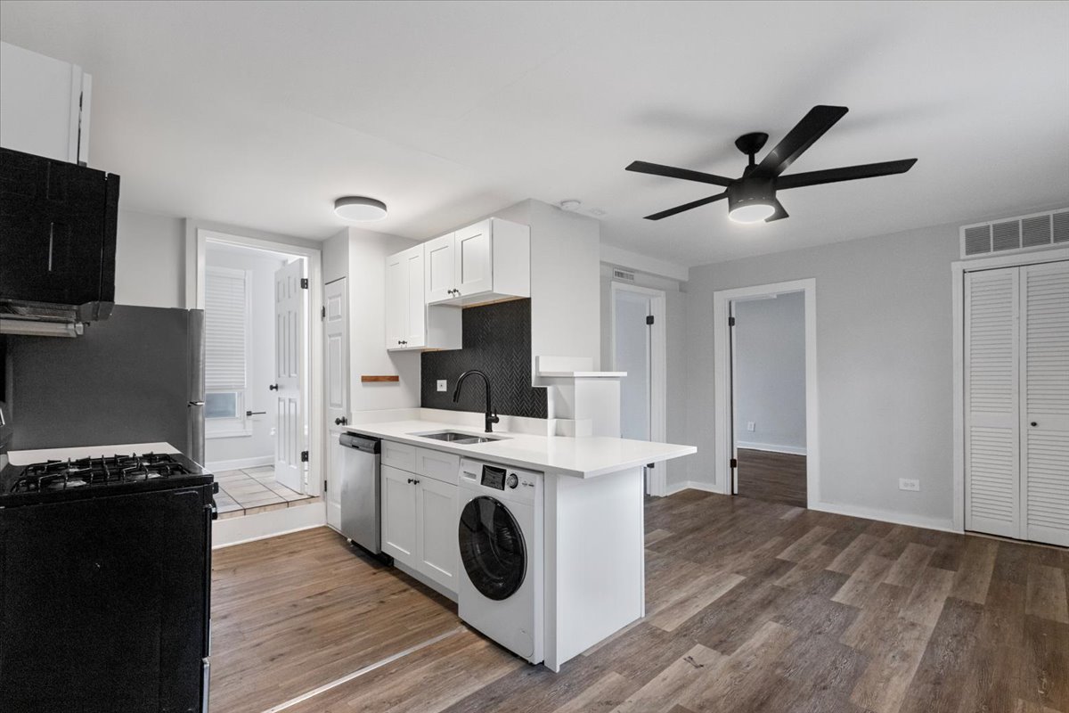 Chicago Condo: 1849 West Augusta