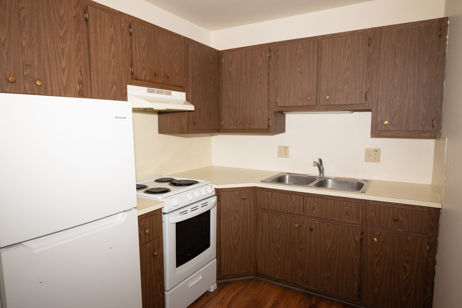 Sun Prairie Apartment: 617 Chase Blvd