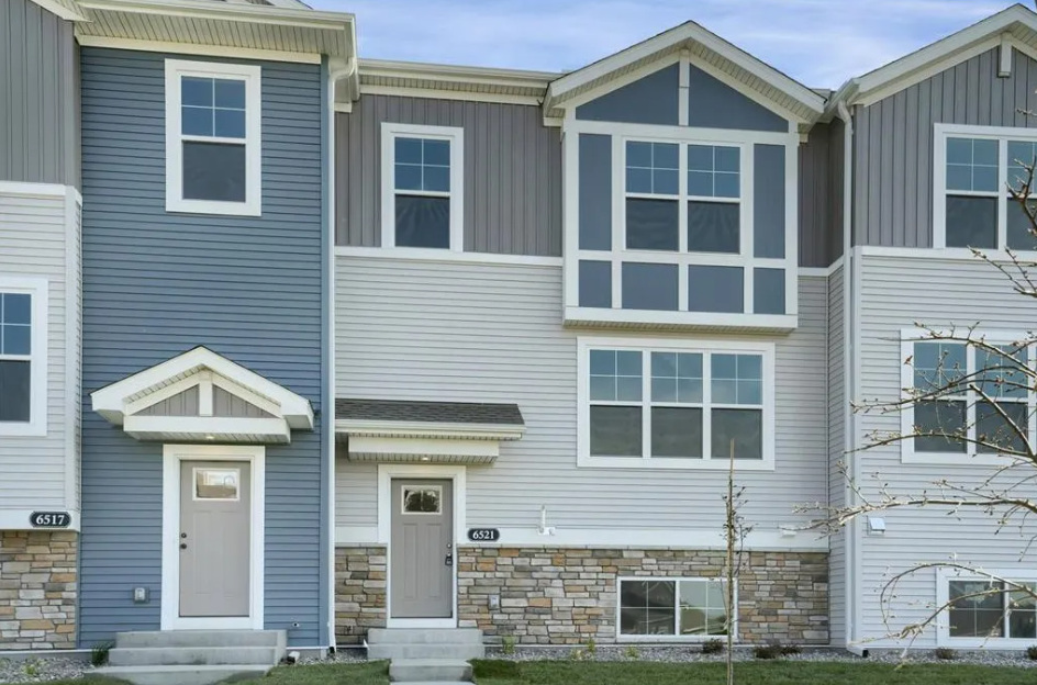 Cottage Grove Townhome: 6521 Jody Ave S