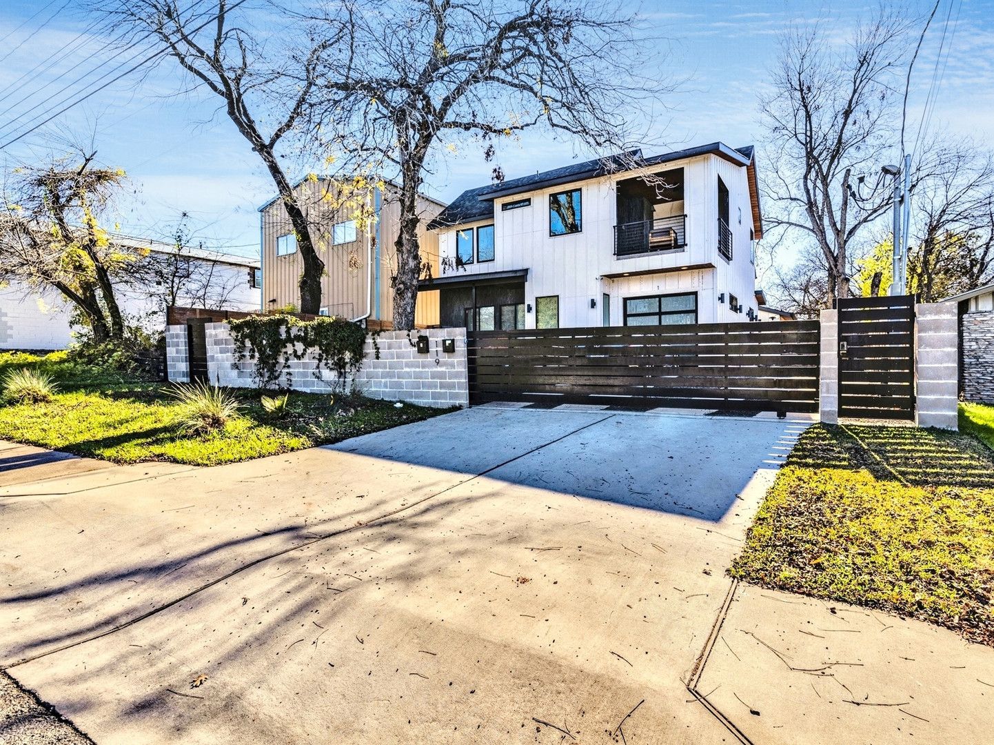 Austin House: 119 Lightsey Road