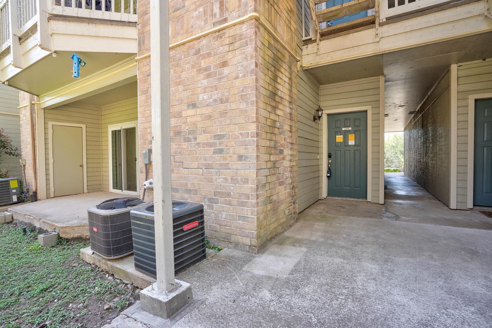 Austin House: 2450 Wickersham Lane