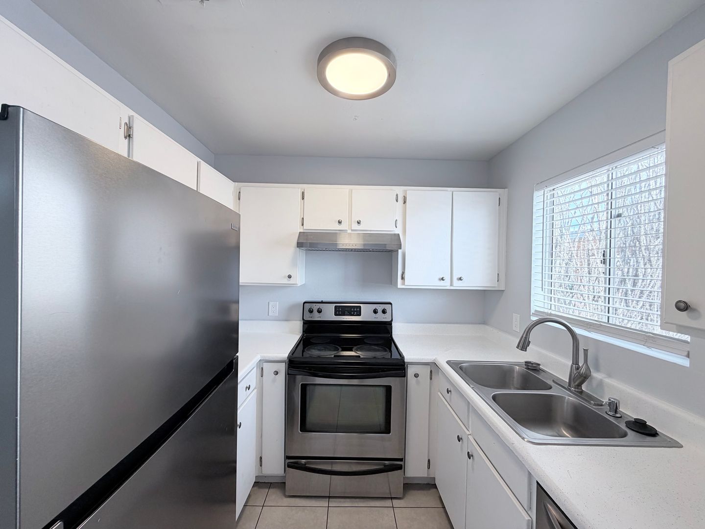 Florence Apartment: 440 E Florence Heights Dr