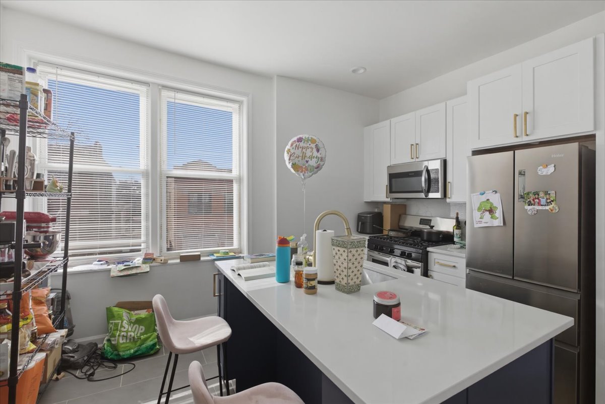 Chicago Condo: 2350 West Charleston