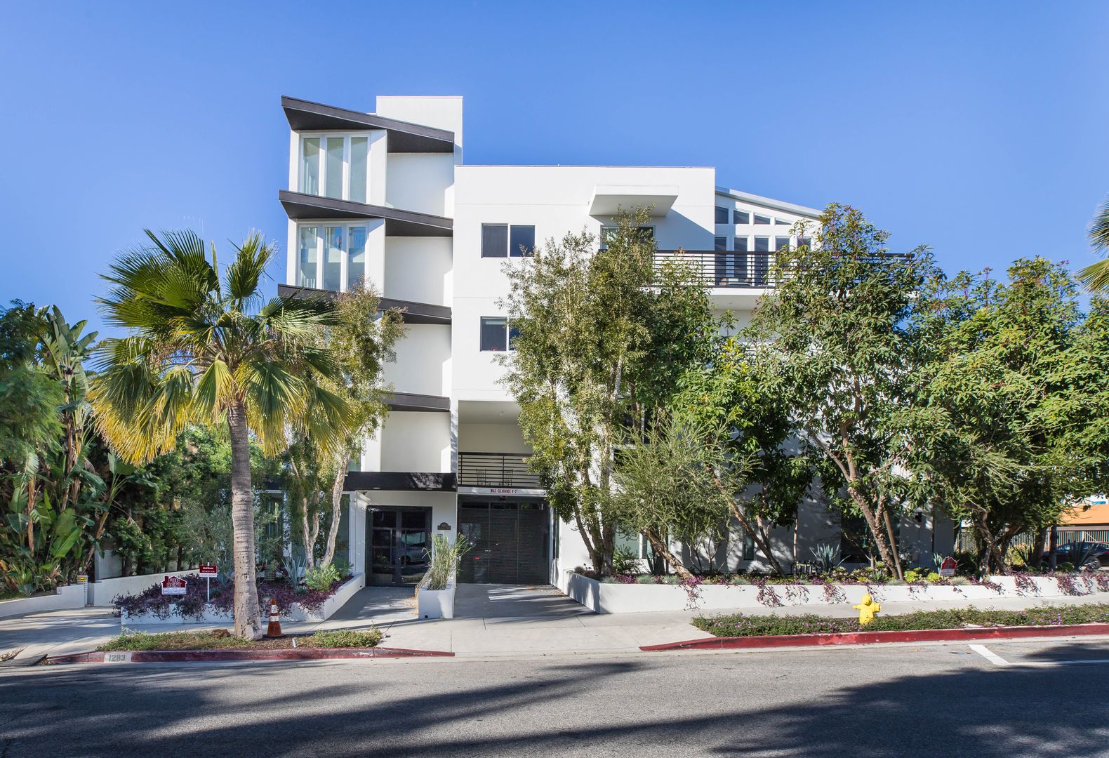 West Hollywood Condo: 1283 Havenhurst Dr.
