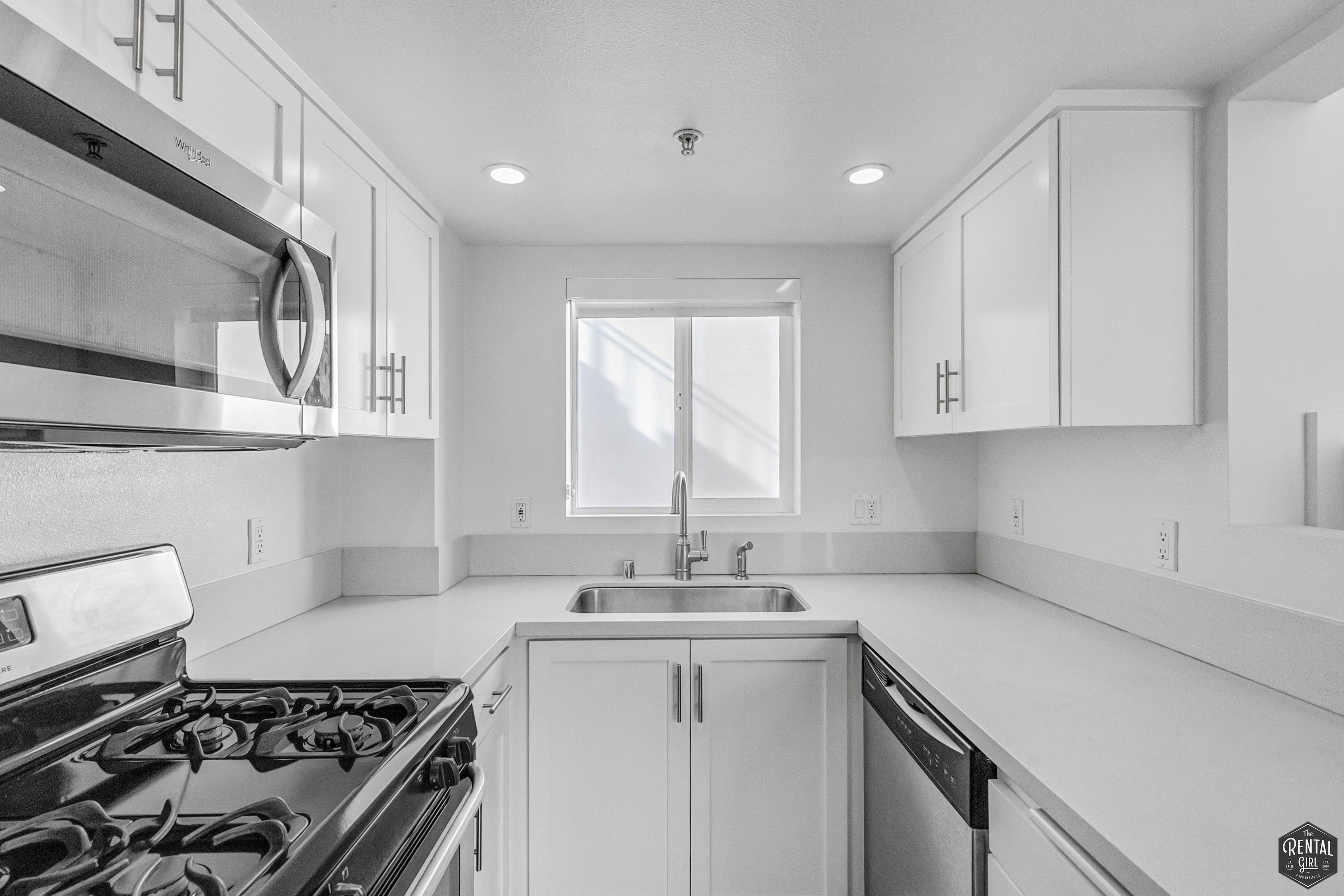 Los Angeles Condo: 4980 S. Centinela Ave