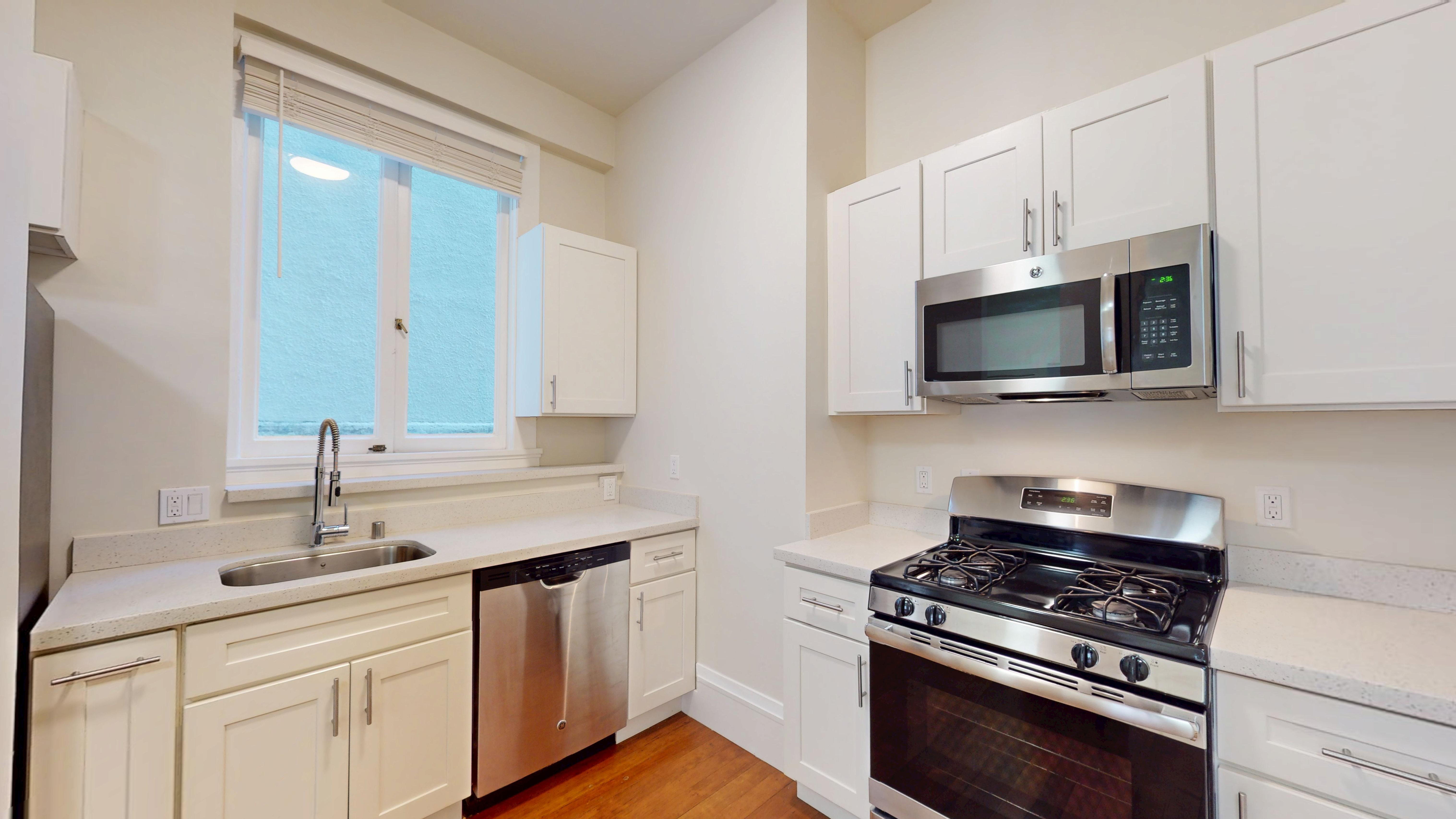 San Francisco Condo: 626 Powell St