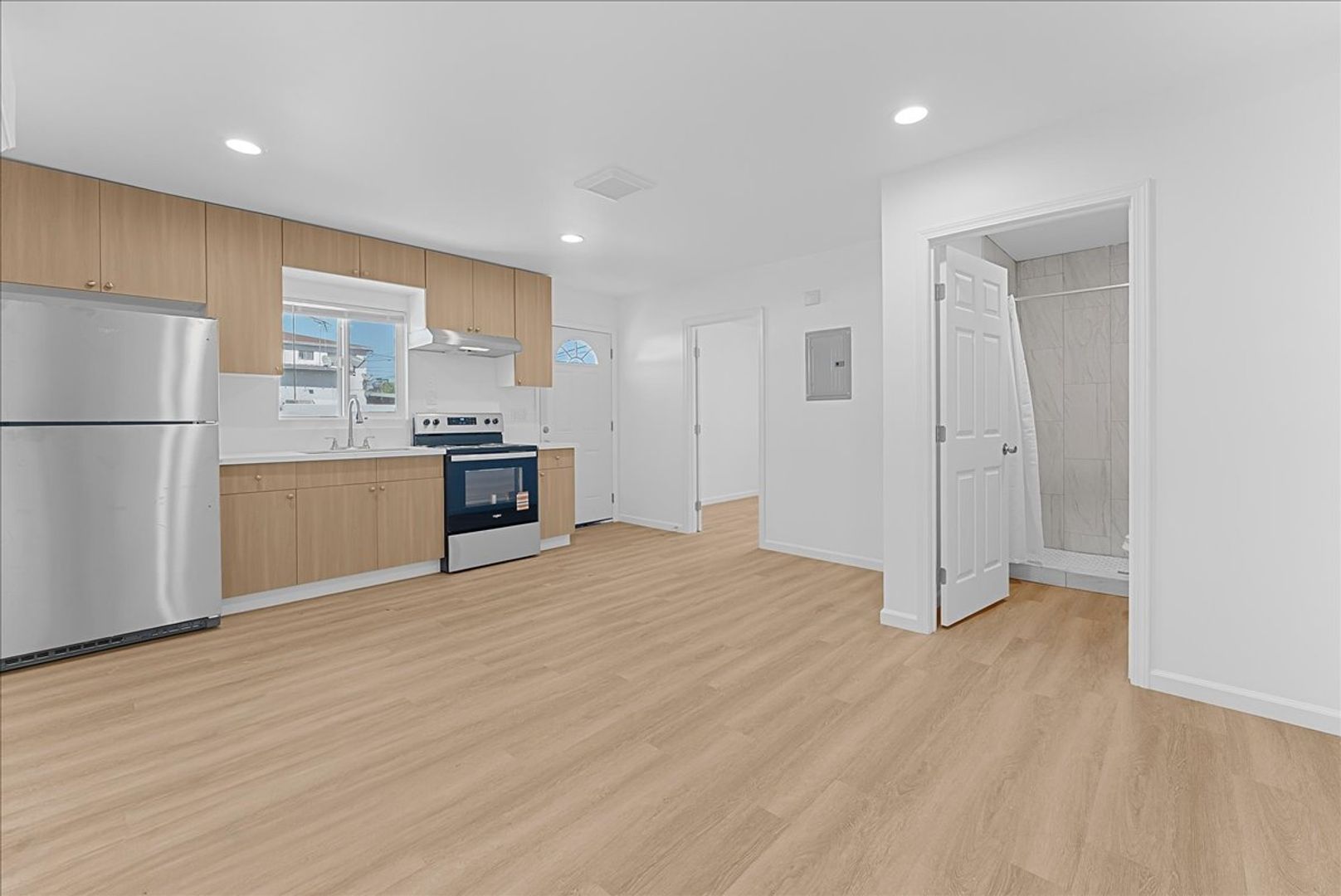 Los Angeles Condo: 13406 S. Vermont Ave.