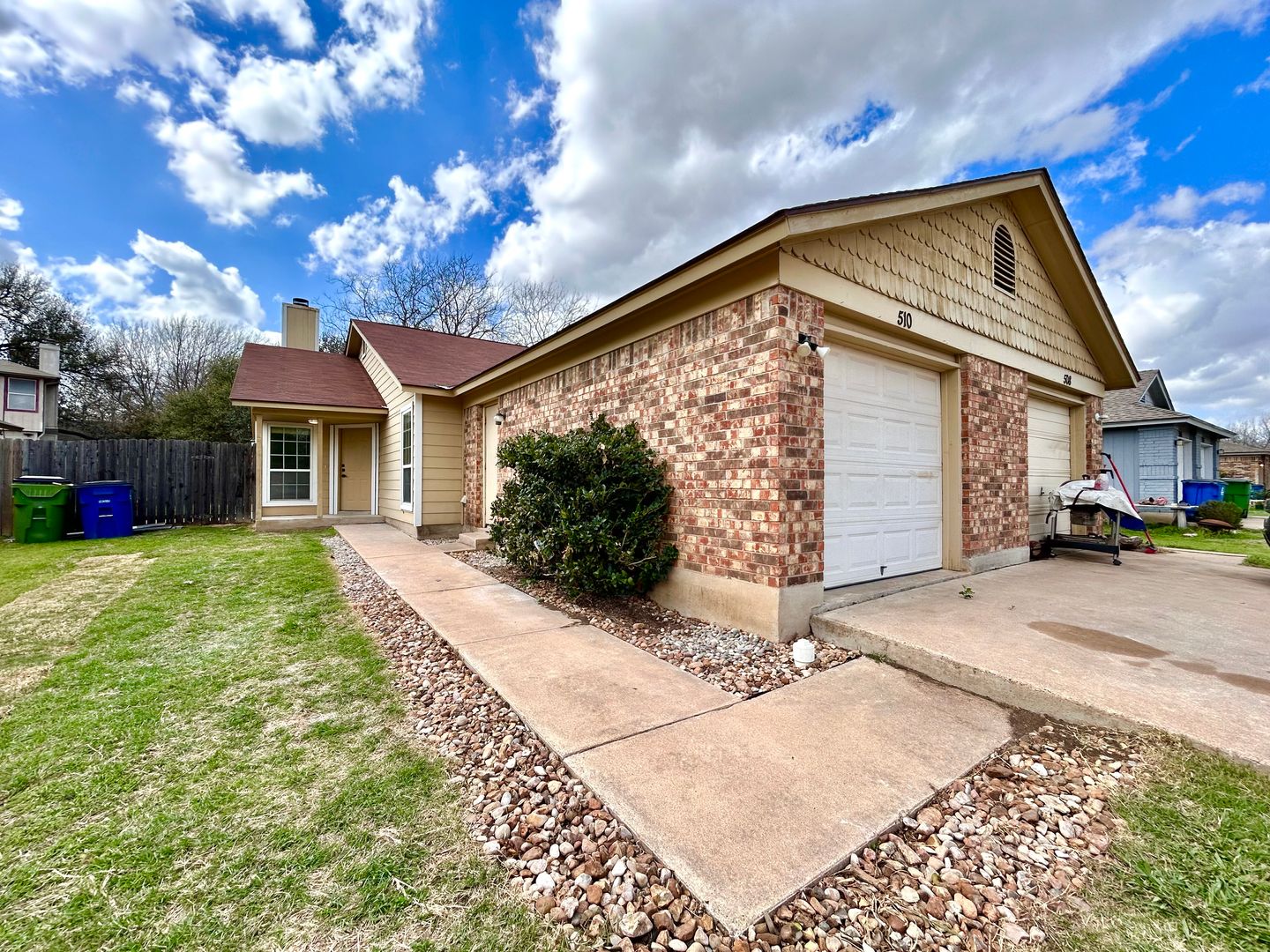 Round Rock Condo: 510 Greenlawn Boulevard