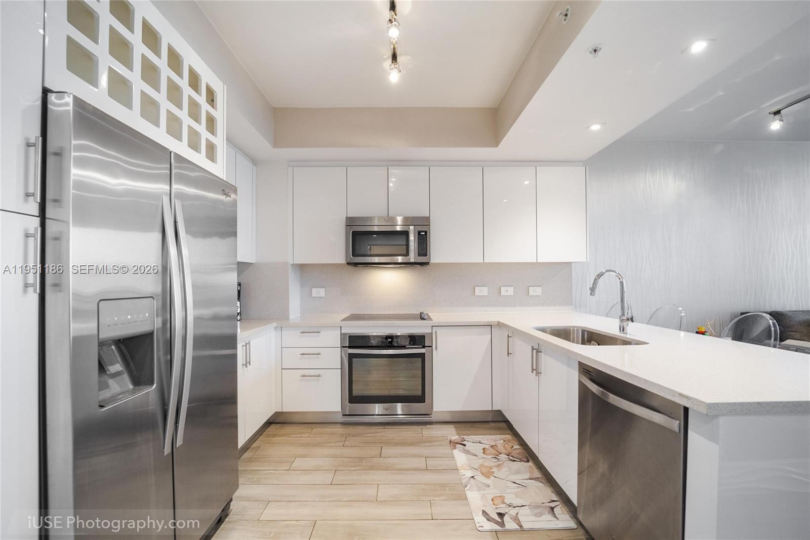 Miami Condo: 999 Southwest 1st Avenue