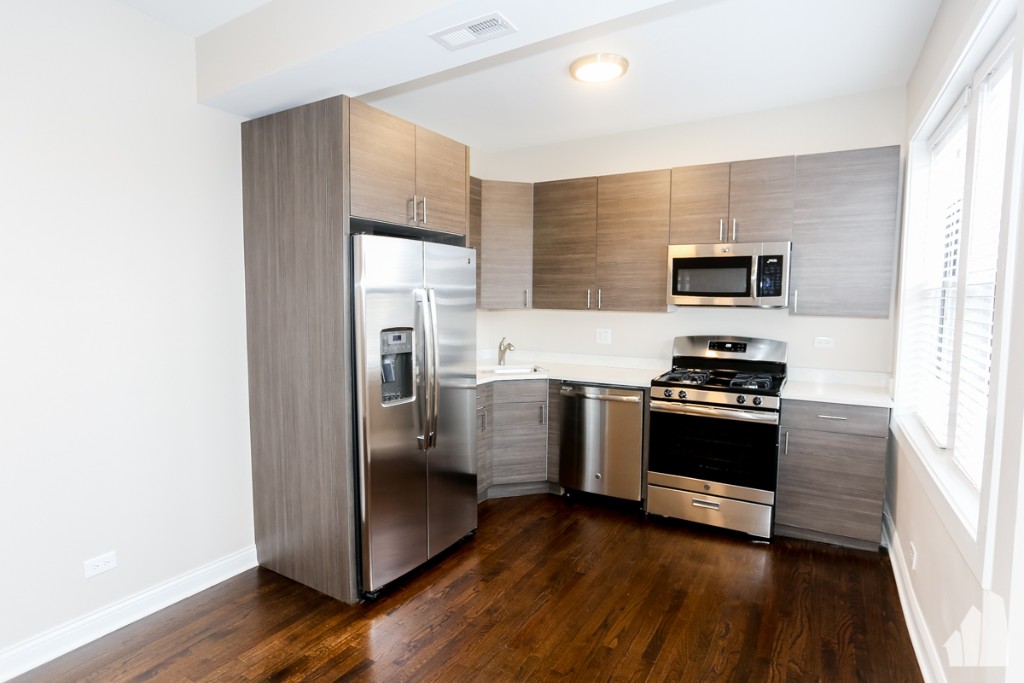 Chicago Condo: 2228 North Sawyer Avenue