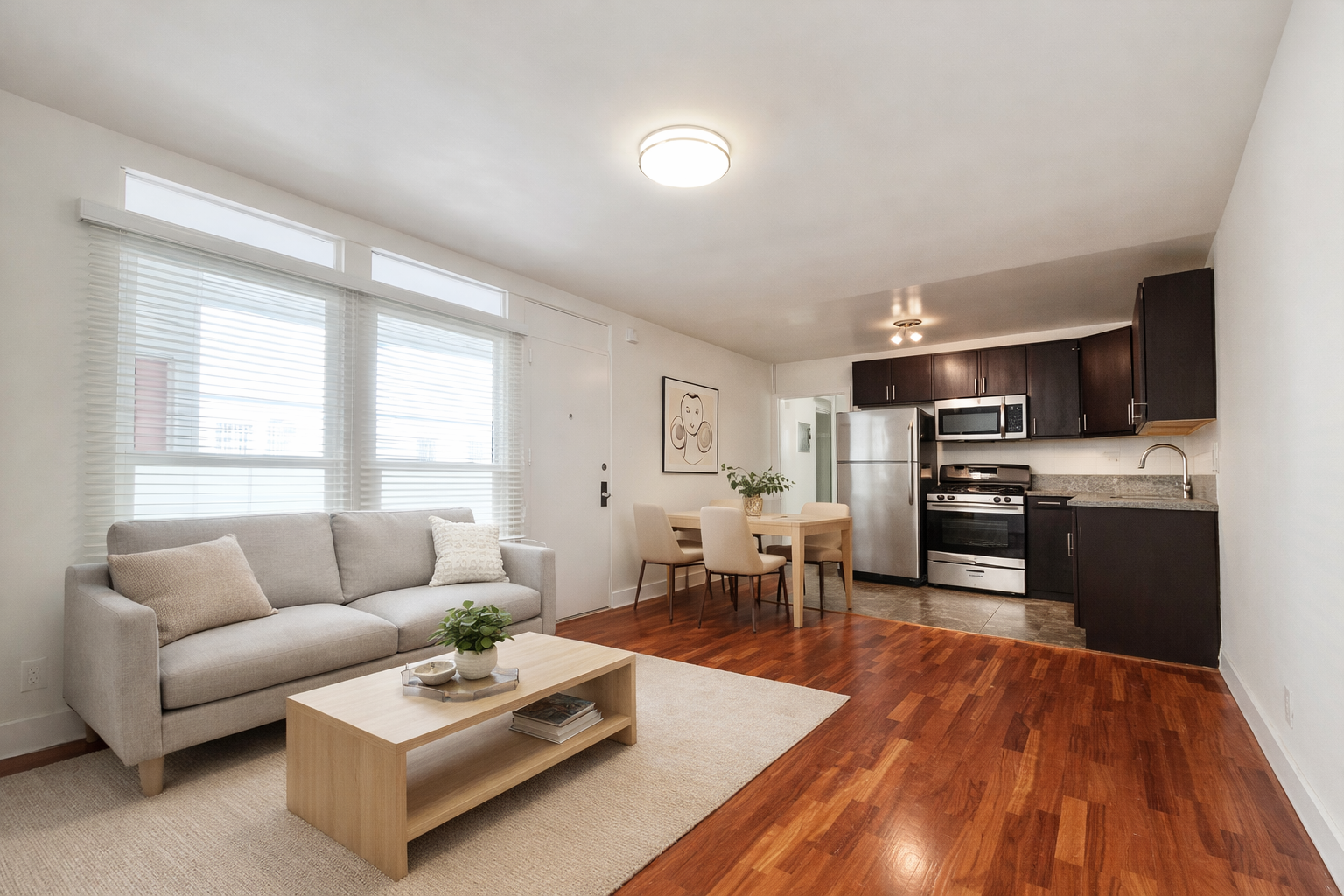 Los Angeles Apartment: 6871 Franklin Ave