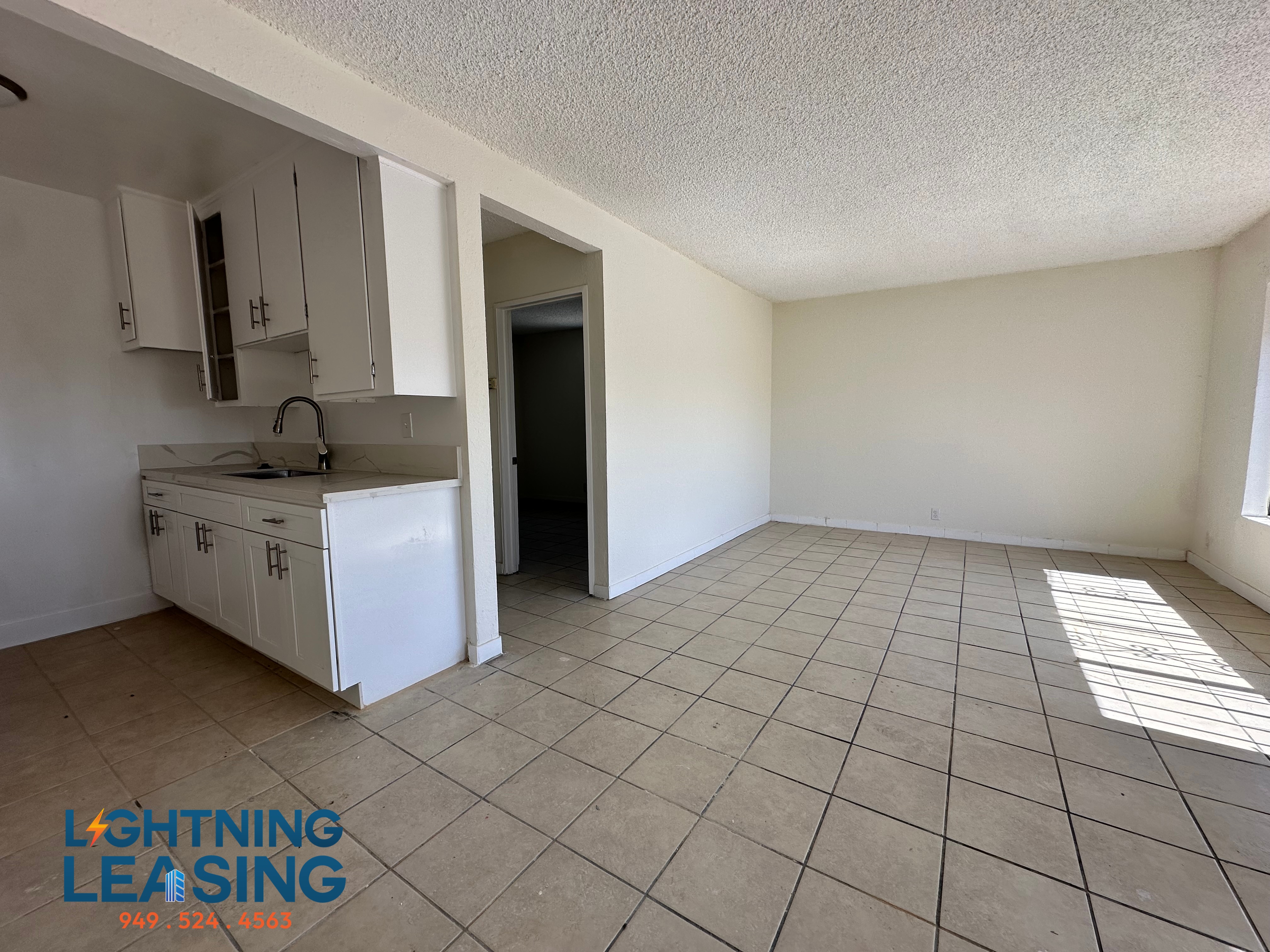 Los Angeles Condo: 1029 S Record Ave