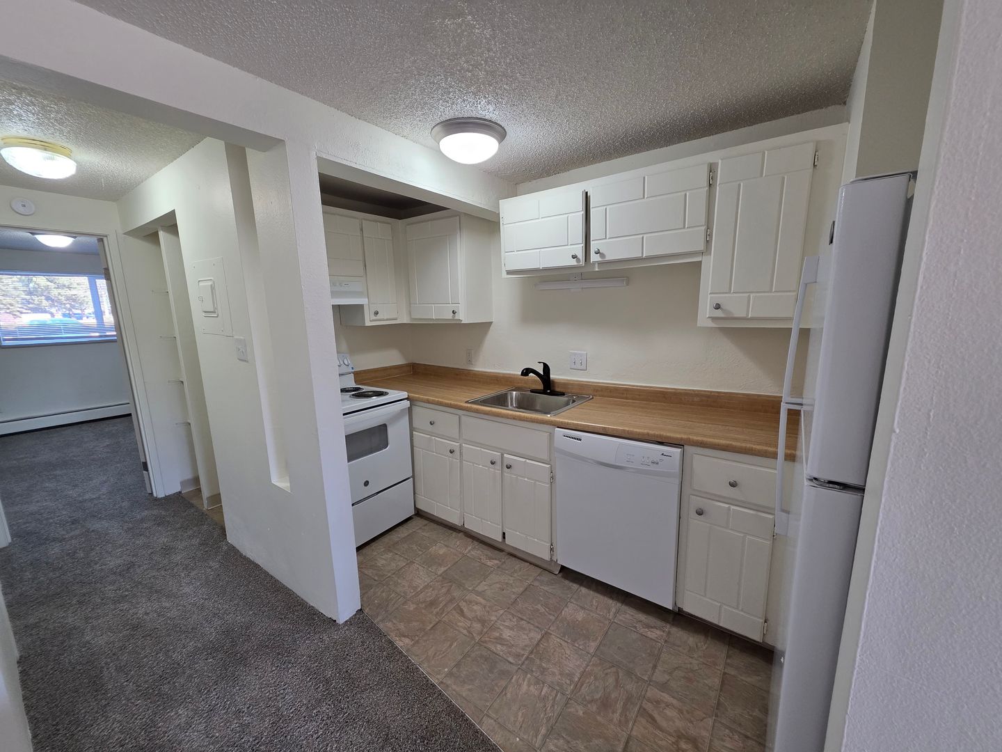 Pueblo Apartment: 2020 Jerry Murphy Rd