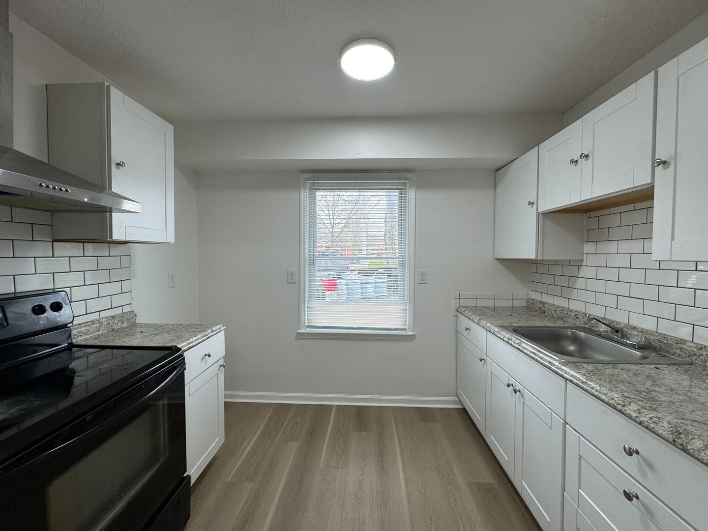 Lexington House: 821 Ward Dr. (Z4)