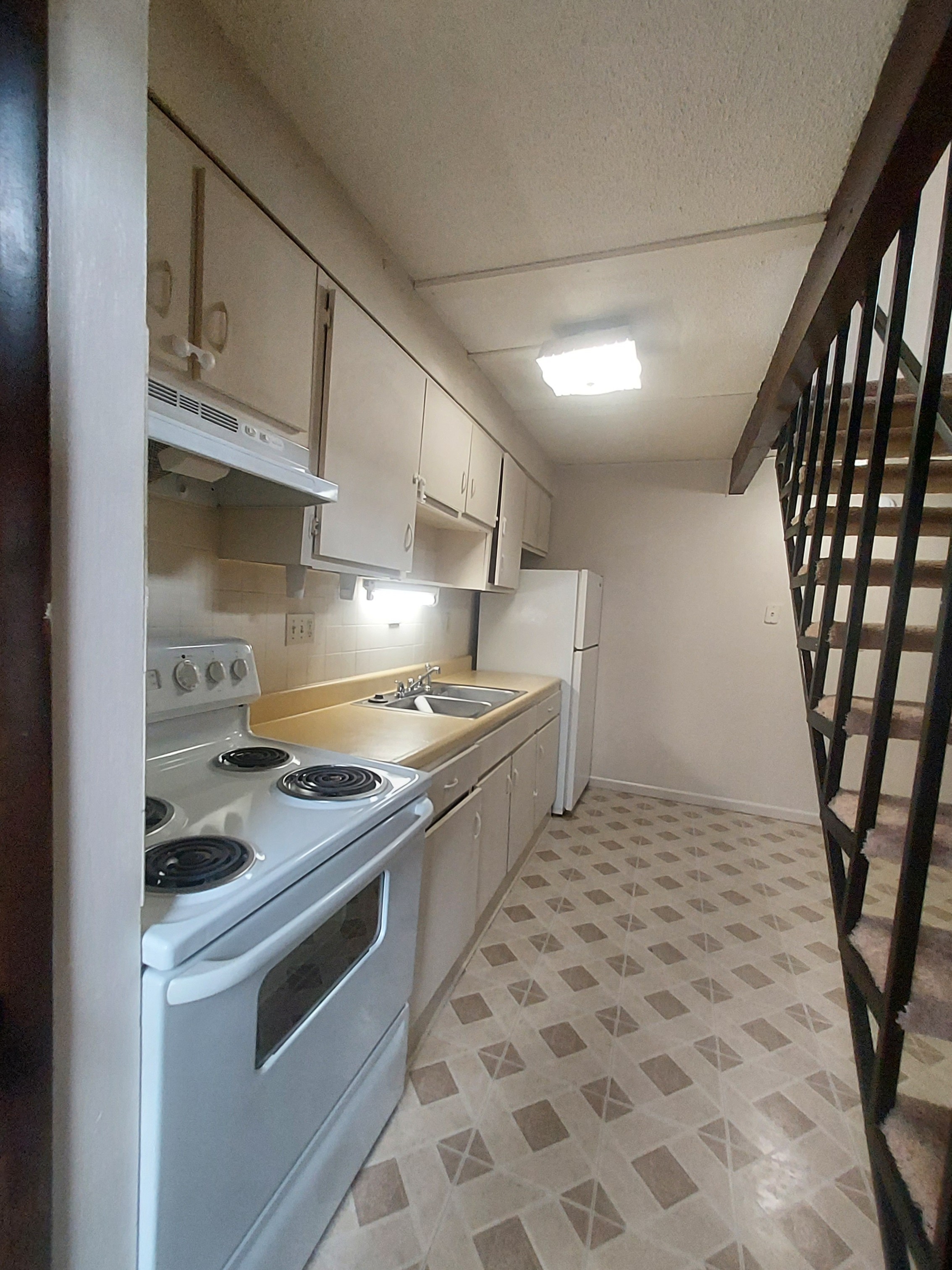 Newark Condo: 189 Buckingham St