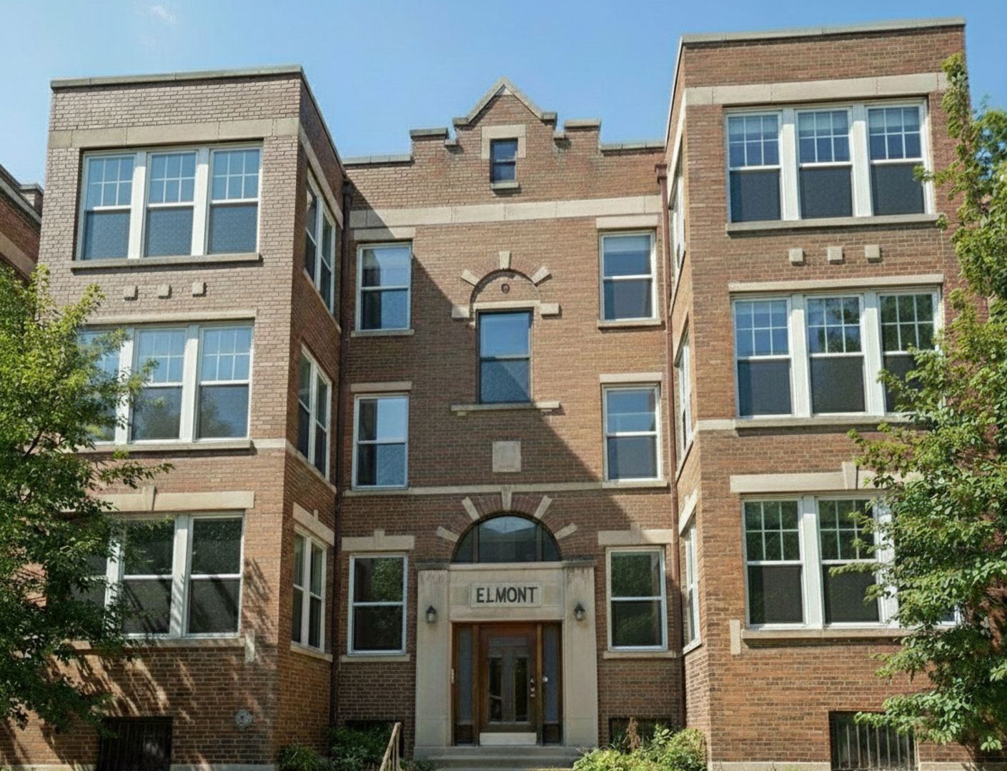 St. Louis Condo: 4172 Russell Blvd.