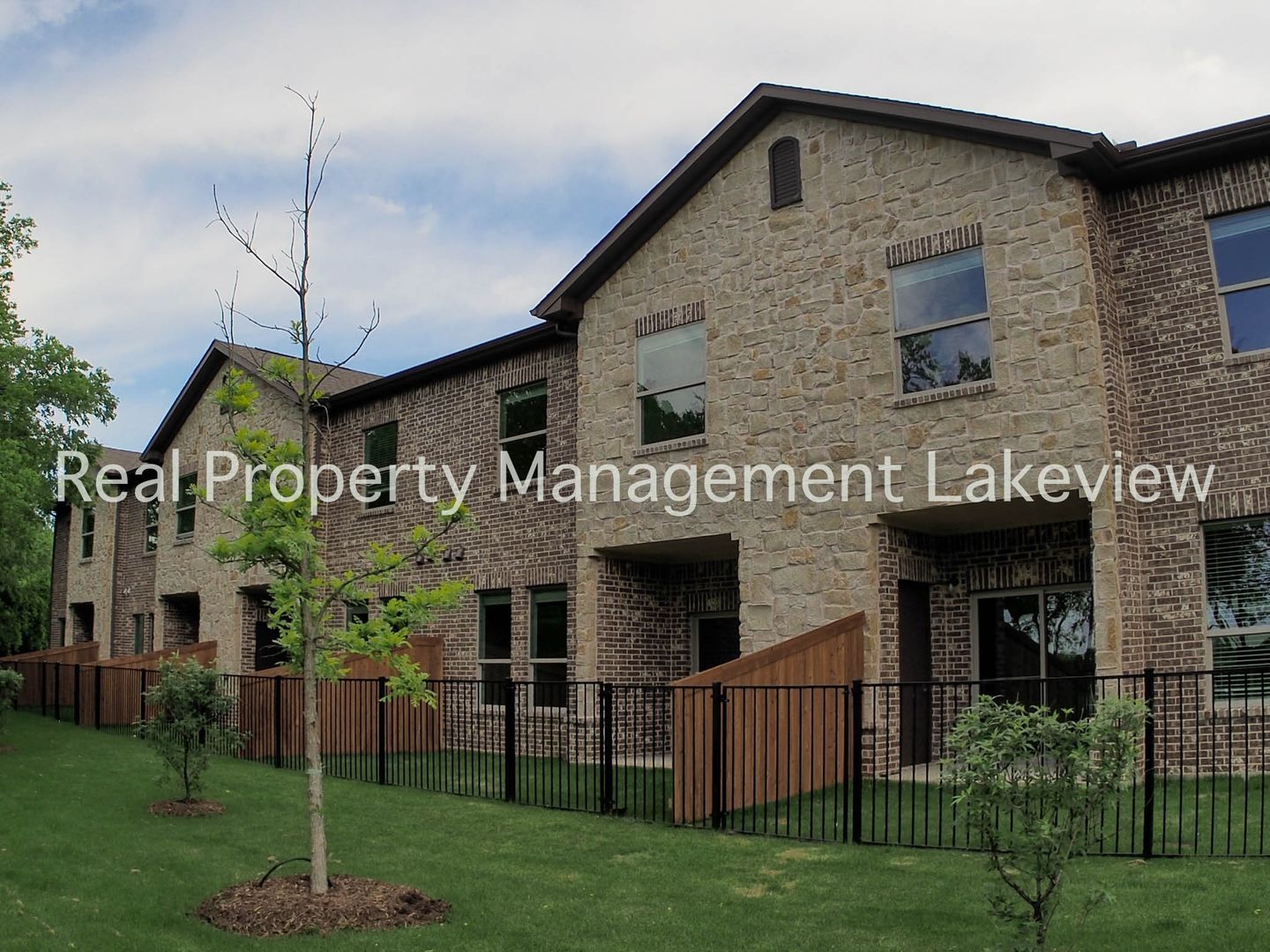 Denton Condo: 1601 Riney Rd