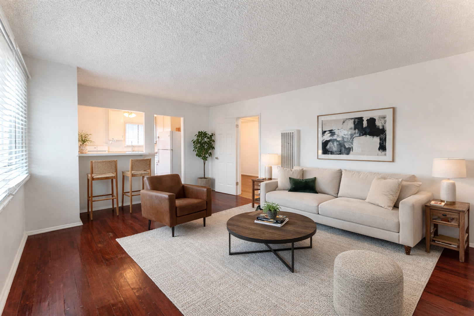 Inglewood Condo: 906 N. Edgewood St.