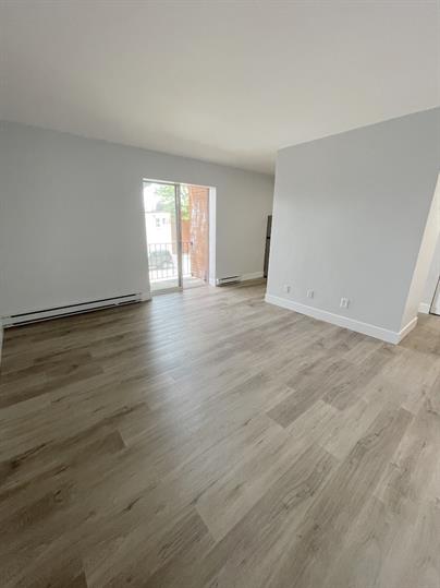 Windsor Condo: 1030 Lillian Ave