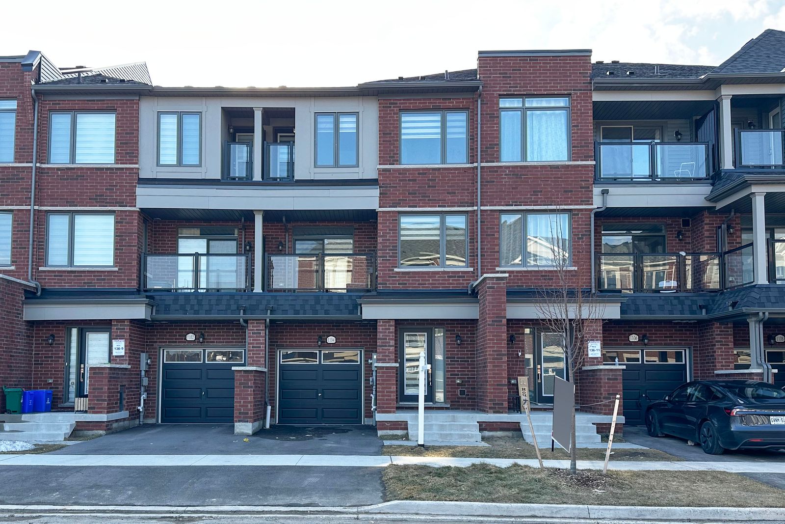 Oshawa Townhome: 1104 Lockie Drive