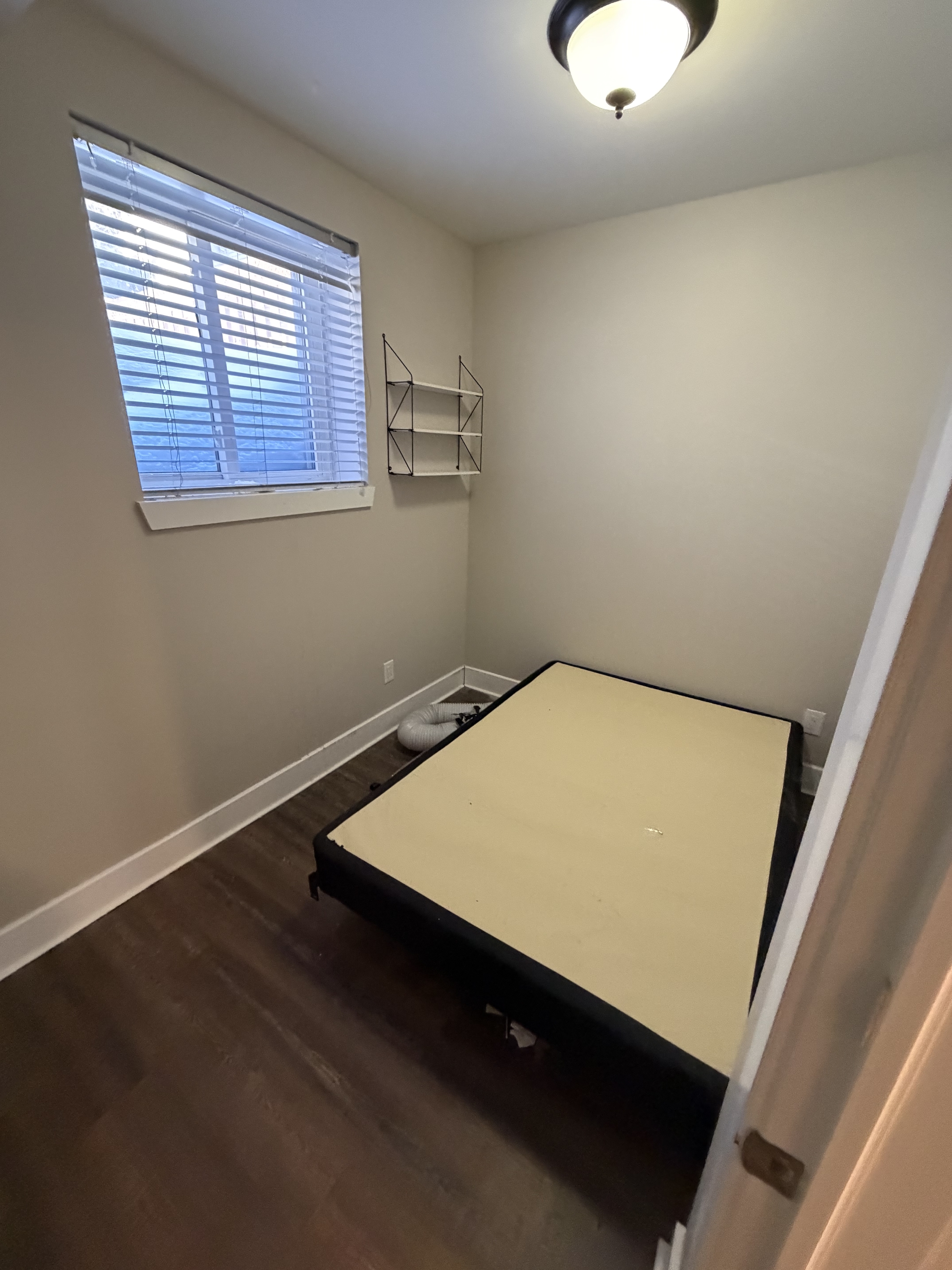 Ottawa Condo: 59 Concord Street North 0 R3