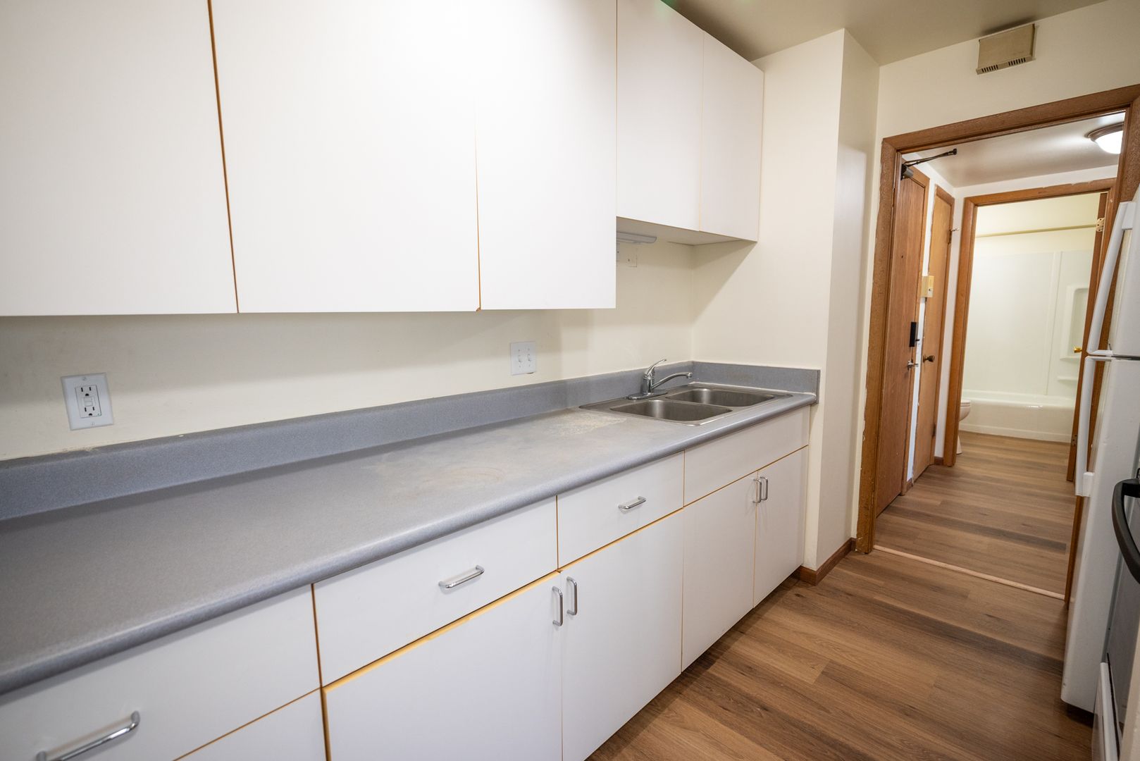 Madison Apartment: 1001 GILBERT Rd