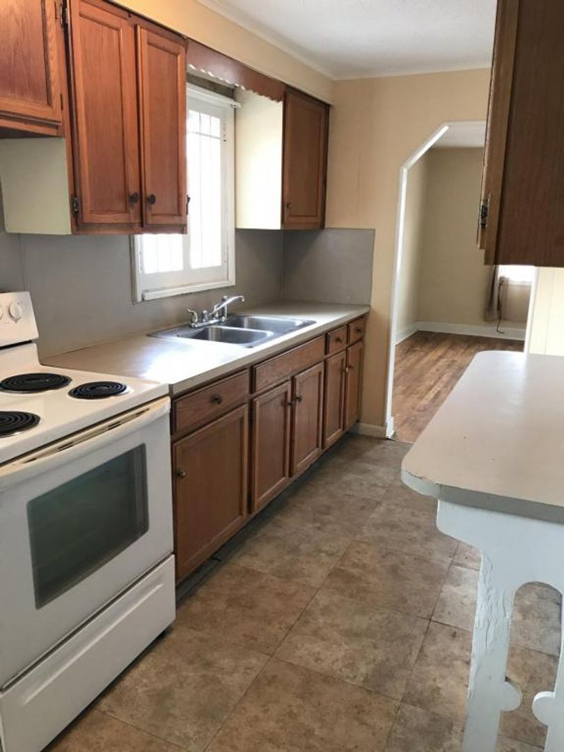 Mt. Holly Springs Condo: 403-405 N Baltimore Ave -