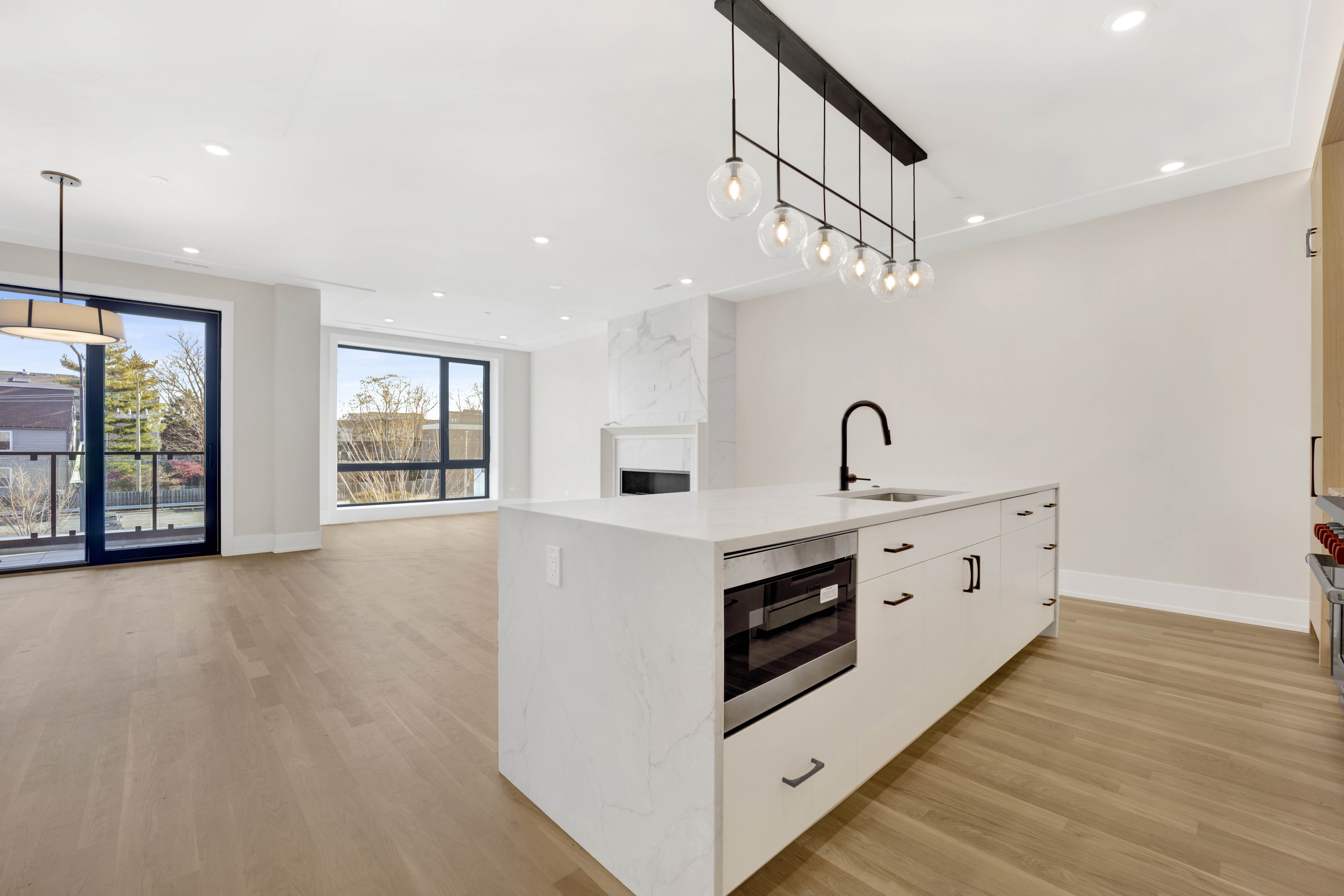 Chicago Condo: 3352 North Ashland Avenue