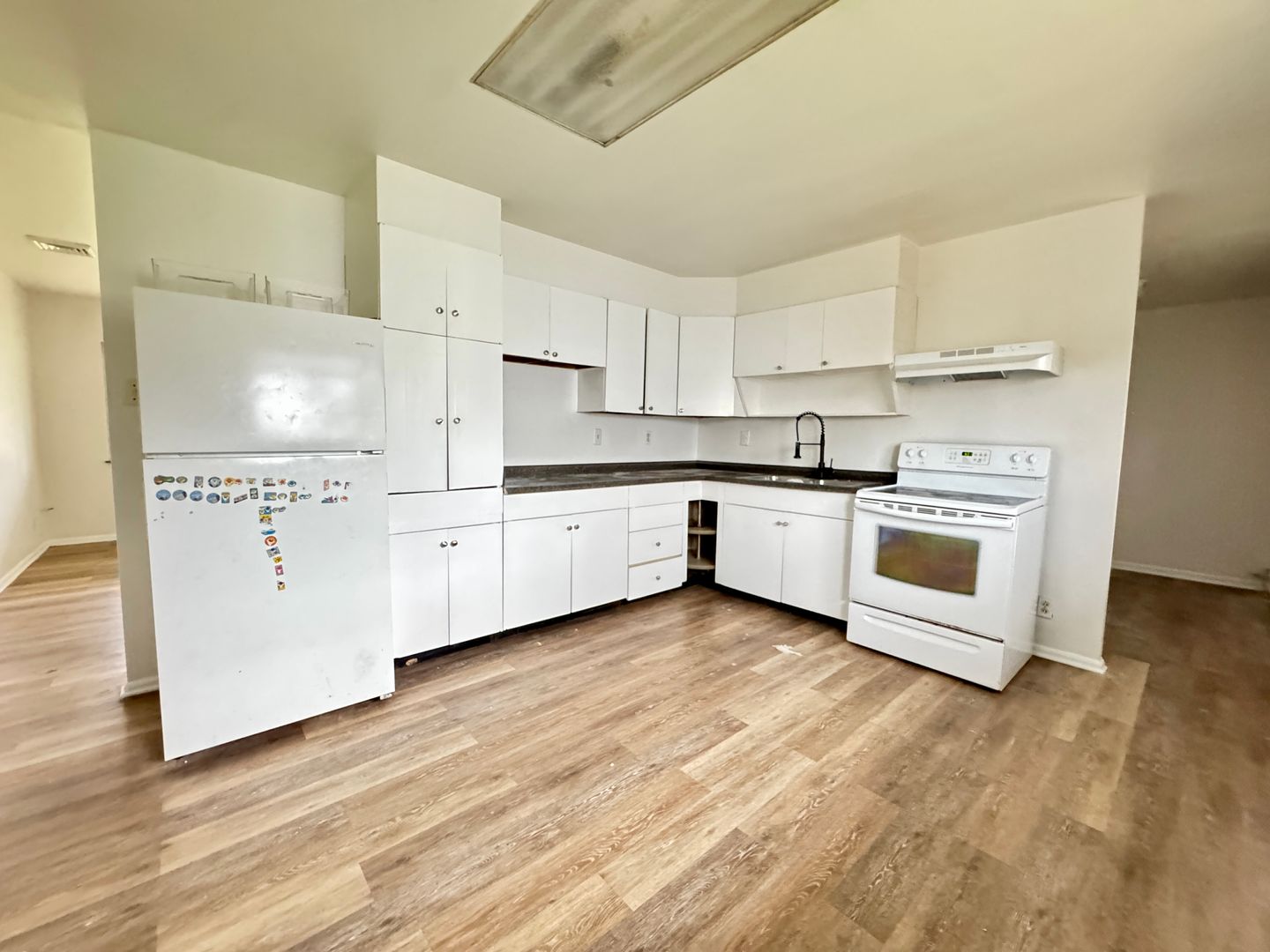 Lexington House: 204 Mandalay drive (Z3)