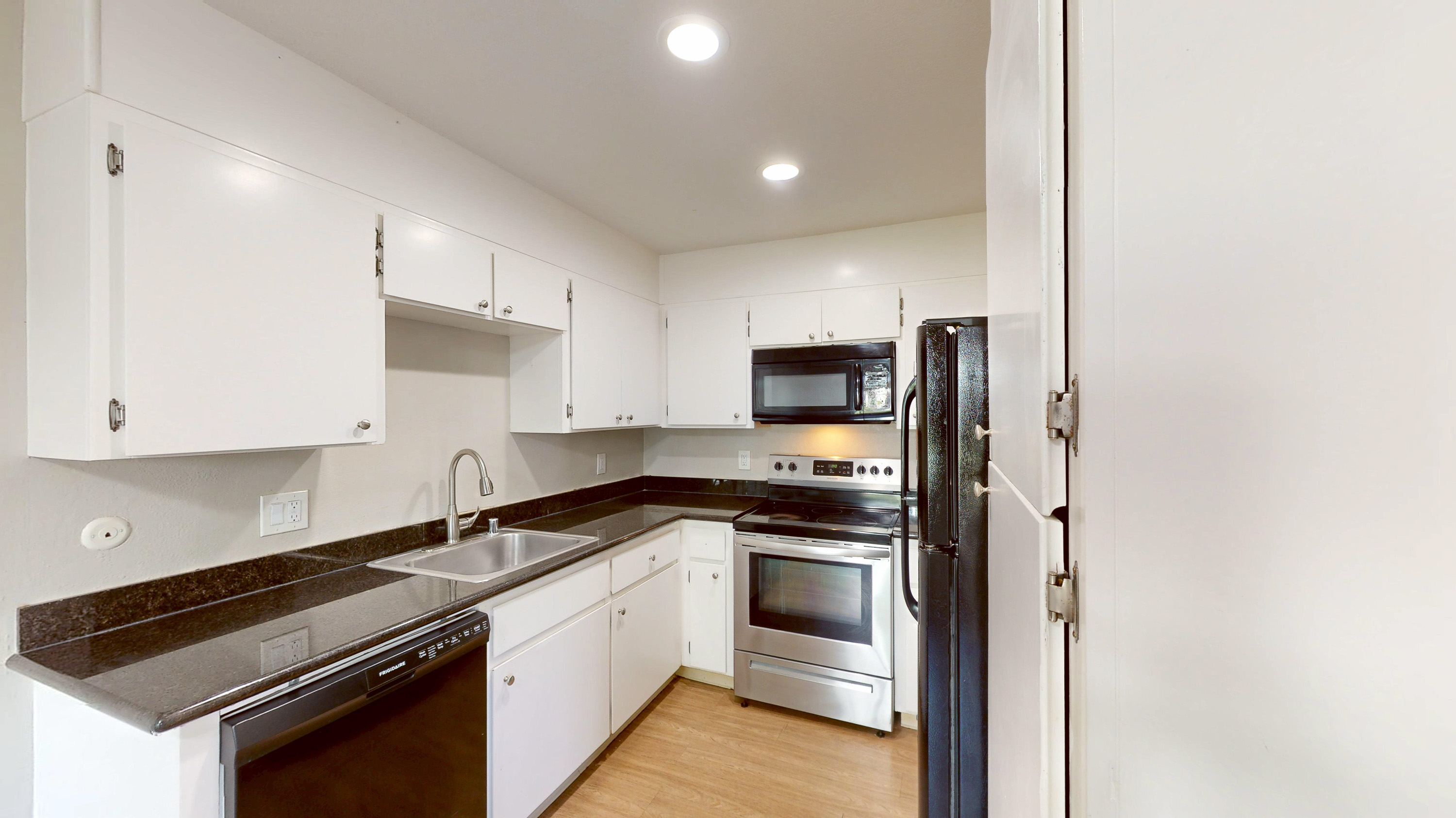 Novato Condo: 380 Alameda del Prado