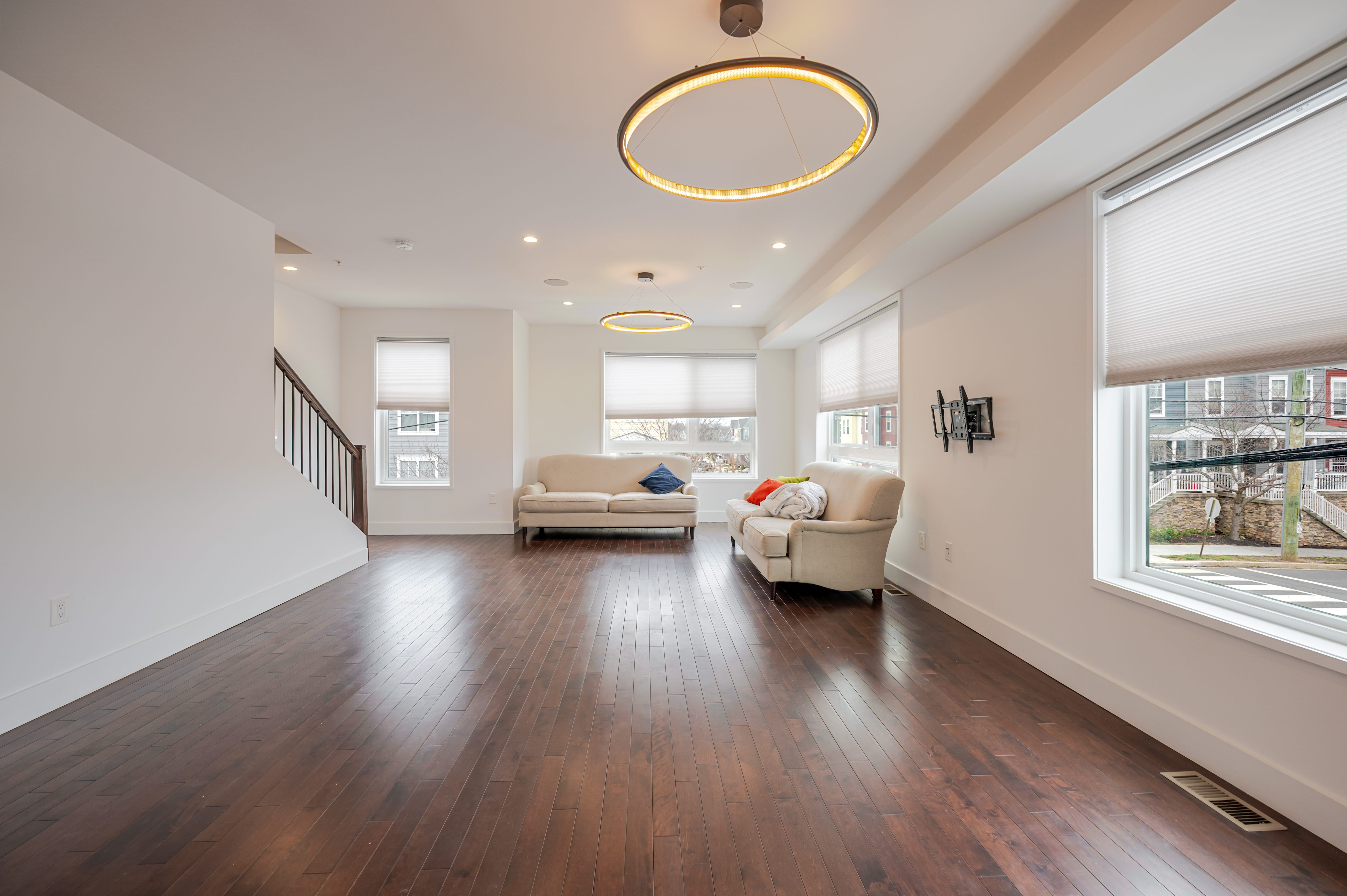 Washington House: 404 51st St SE