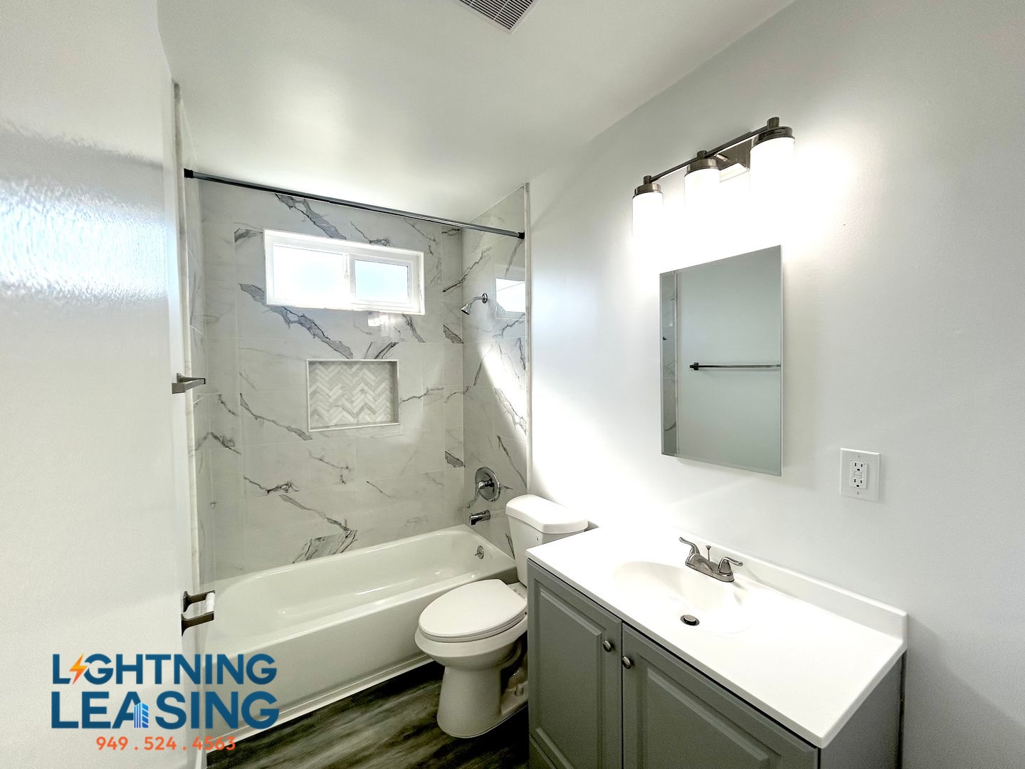 Encino Condo: 5130 1/2 Yarmouth