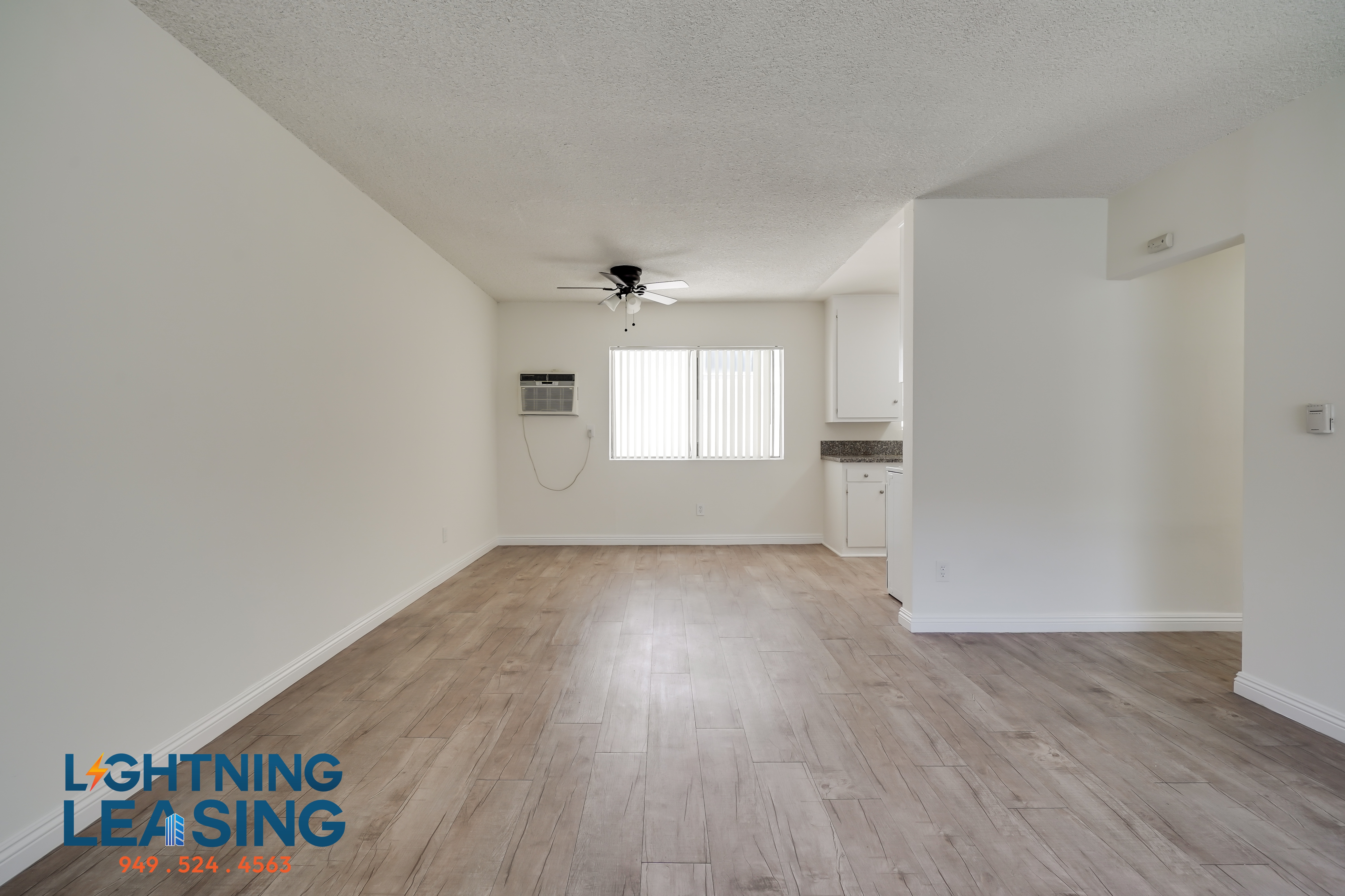 Encino Condo: 5131 5/2 Yarmouth