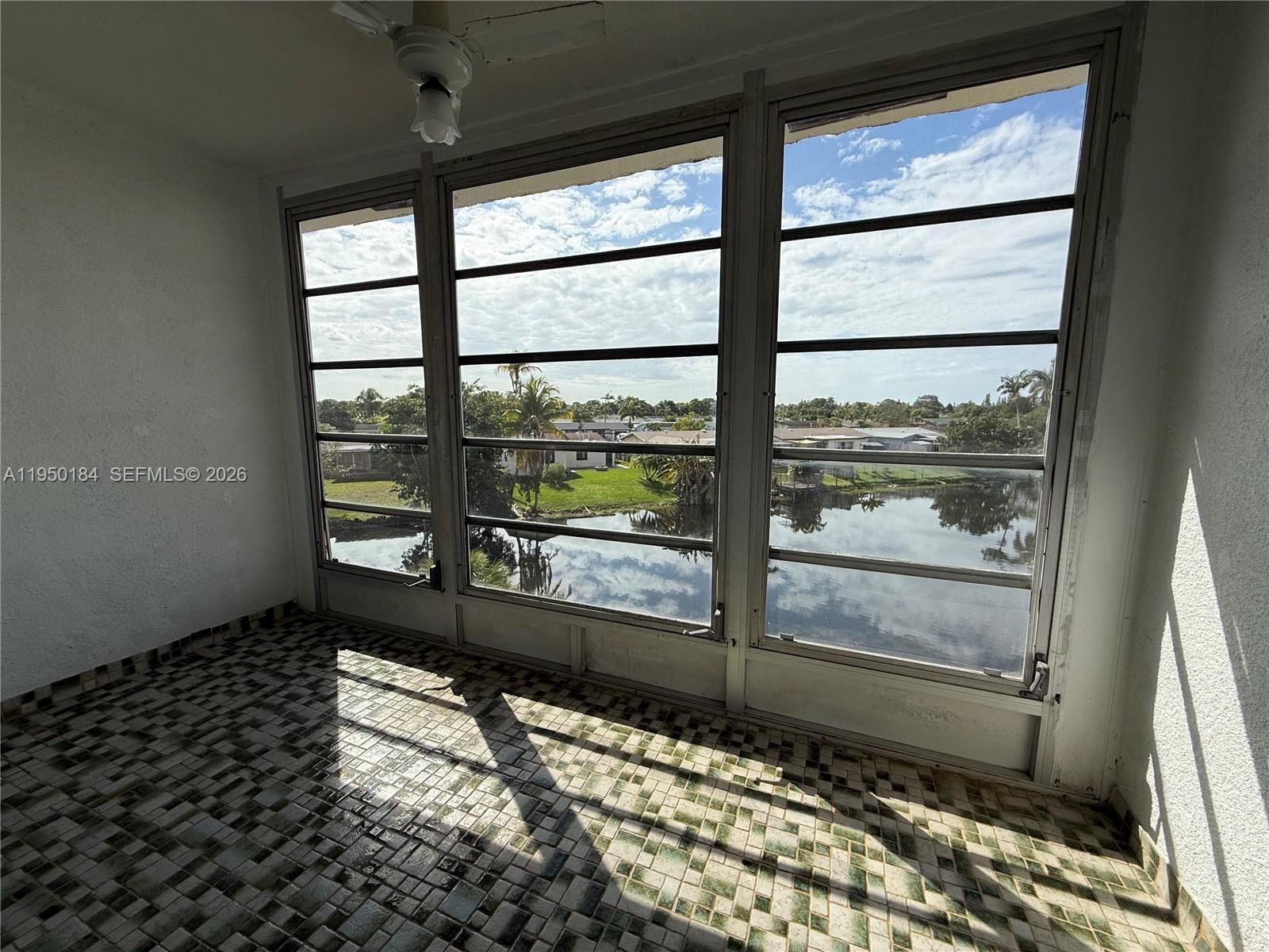 Sunrise Condo: 8135 Sunrise Lakes Boulevard
