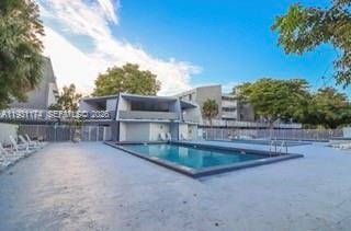 Cutler Bay Condo: 11050 Southwest 196th Street