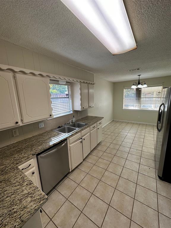 Hurst Condo: 733 Toni Drive