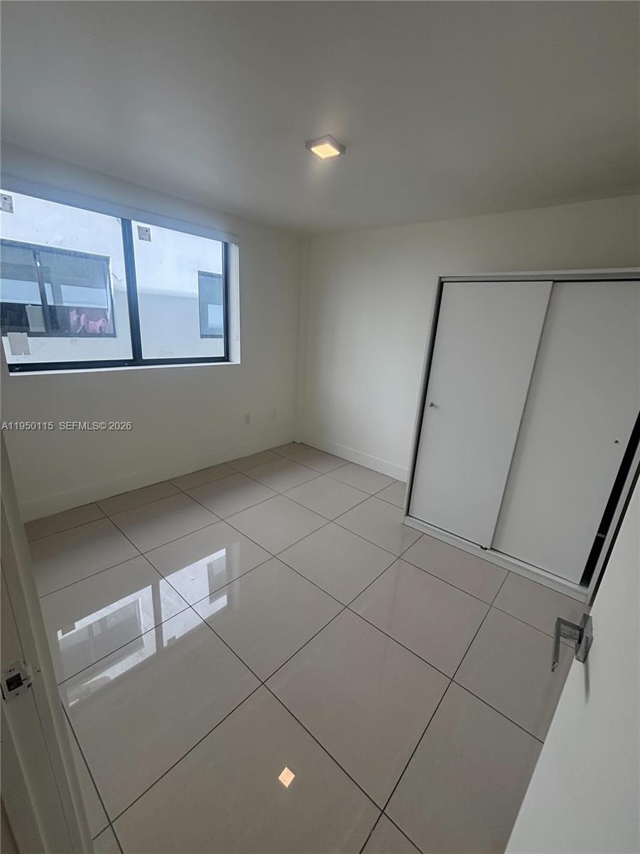 Miami Condo: 829 Southwest 18th Avenue