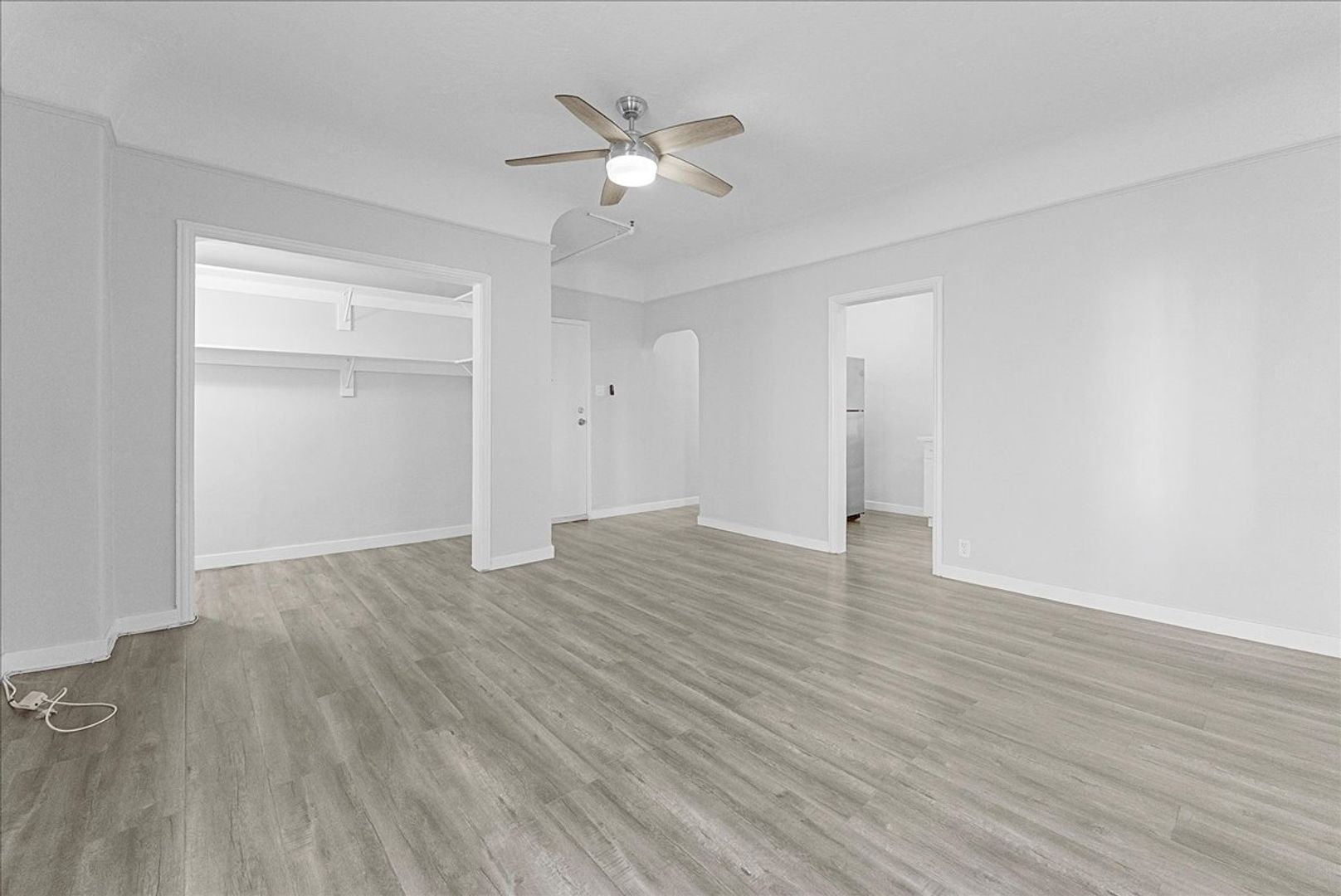 Los Angeles Condo: 118 N. Westmoreland