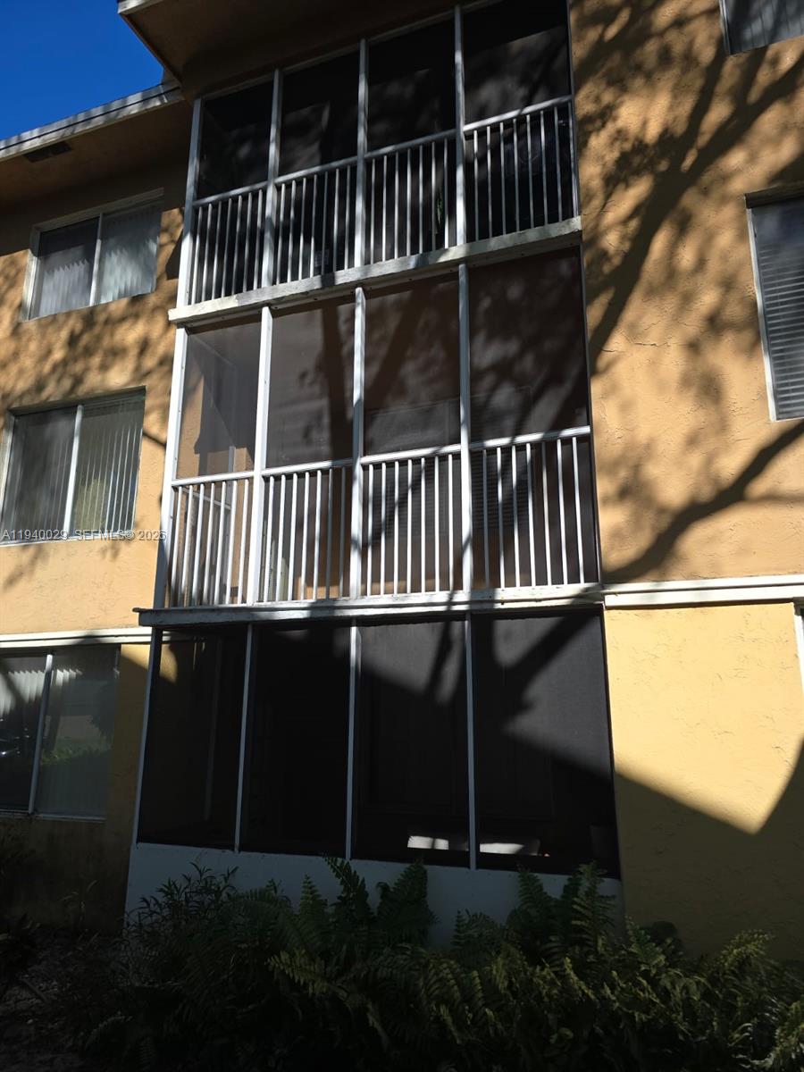 Pompano Beach Condo: 4035 West McNab Road