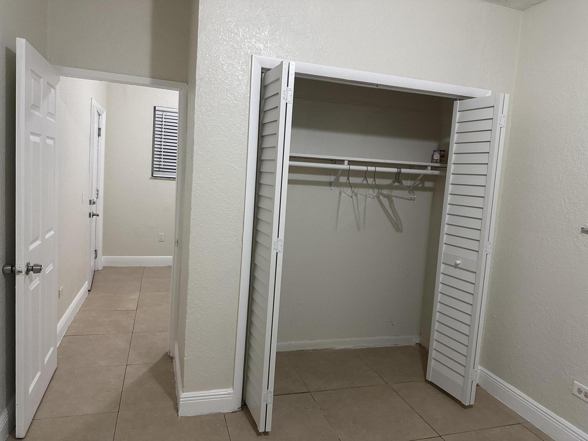 North Miami Condo: 225 Northwest 125th Street